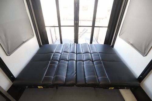 2020 Keystone Raptor 351