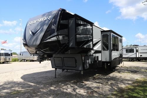 2020 Keystone Raptor 351