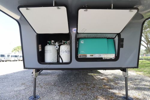 2020 Keystone Raptor 351