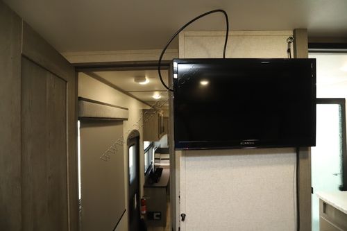 2020 Keystone Raptor 351