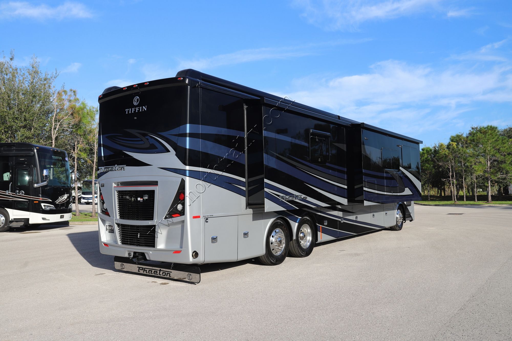 New 2024 Tiffin Motor Homes Phaeton 44 OH Class A  For Sale