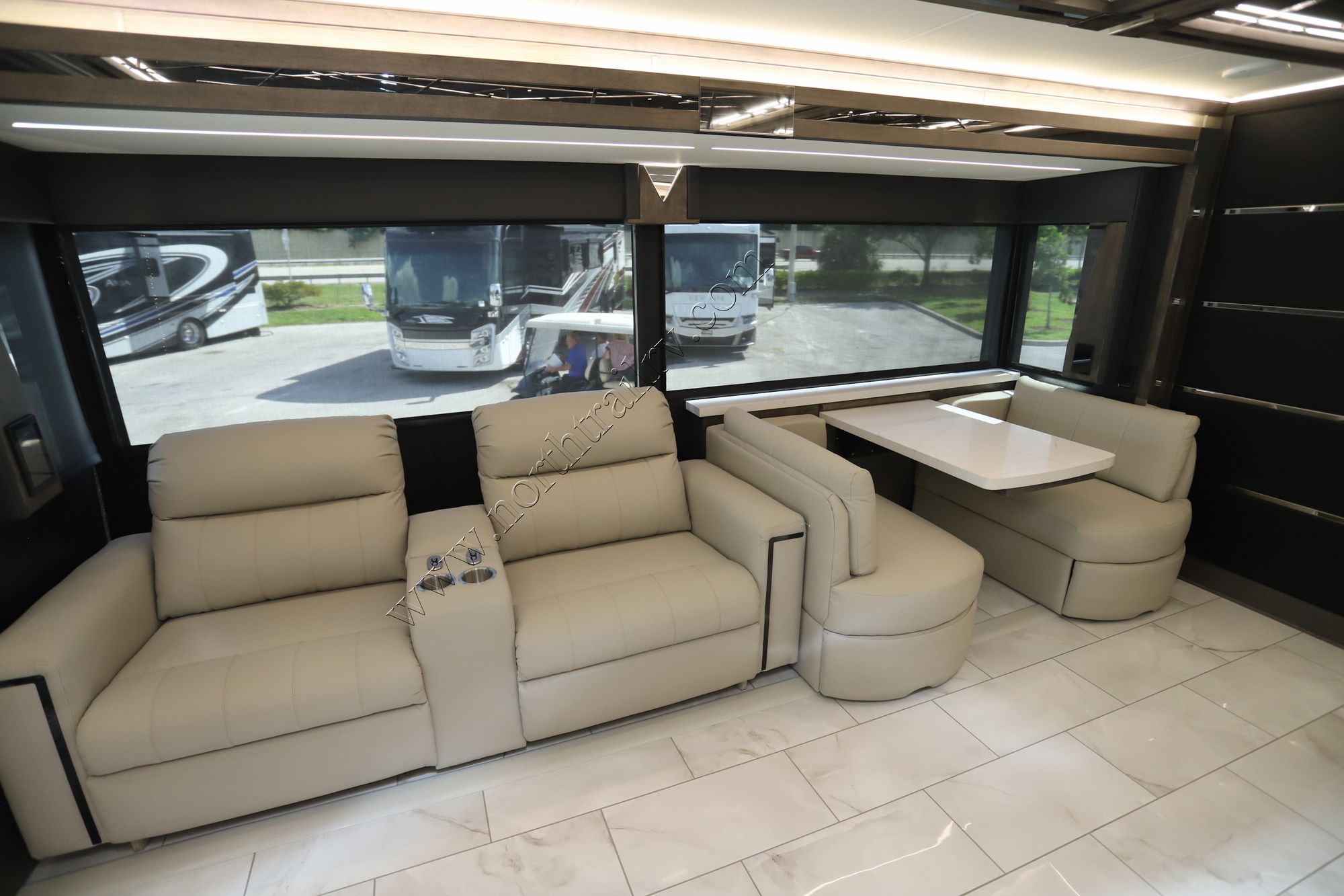 New 2024 Tiffin Motor Homes Zephyr 45FZ Class A  For Sale