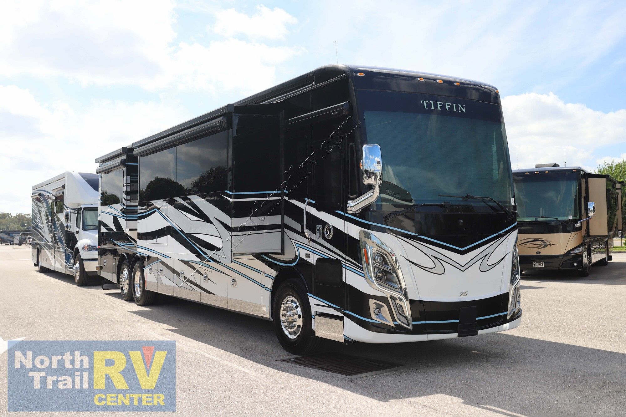 New 2024 Tiffin Motor Homes Zephyr 45FZ Class A  For Sale