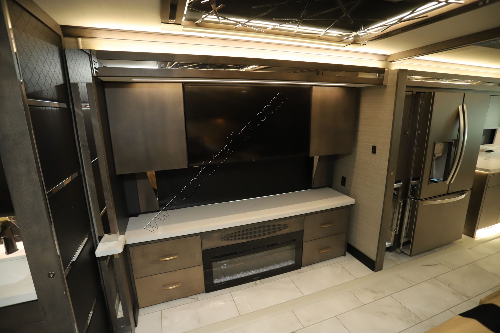 New 2024 Tiffin Motor Homes Zephyr 45FZ Class A  For Sale