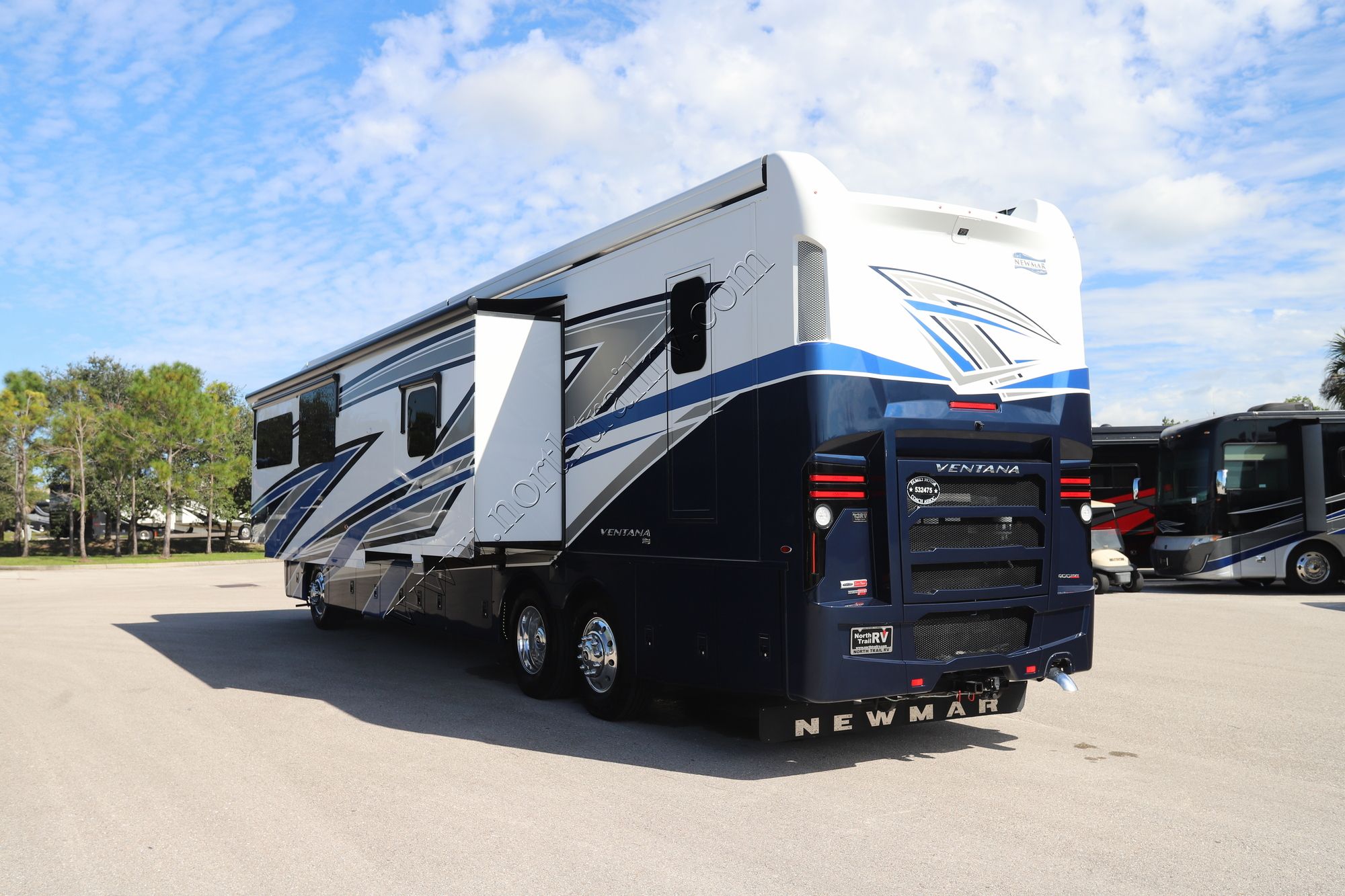 Used 2022 Newmar Ventana 4369 Class A  For Sale