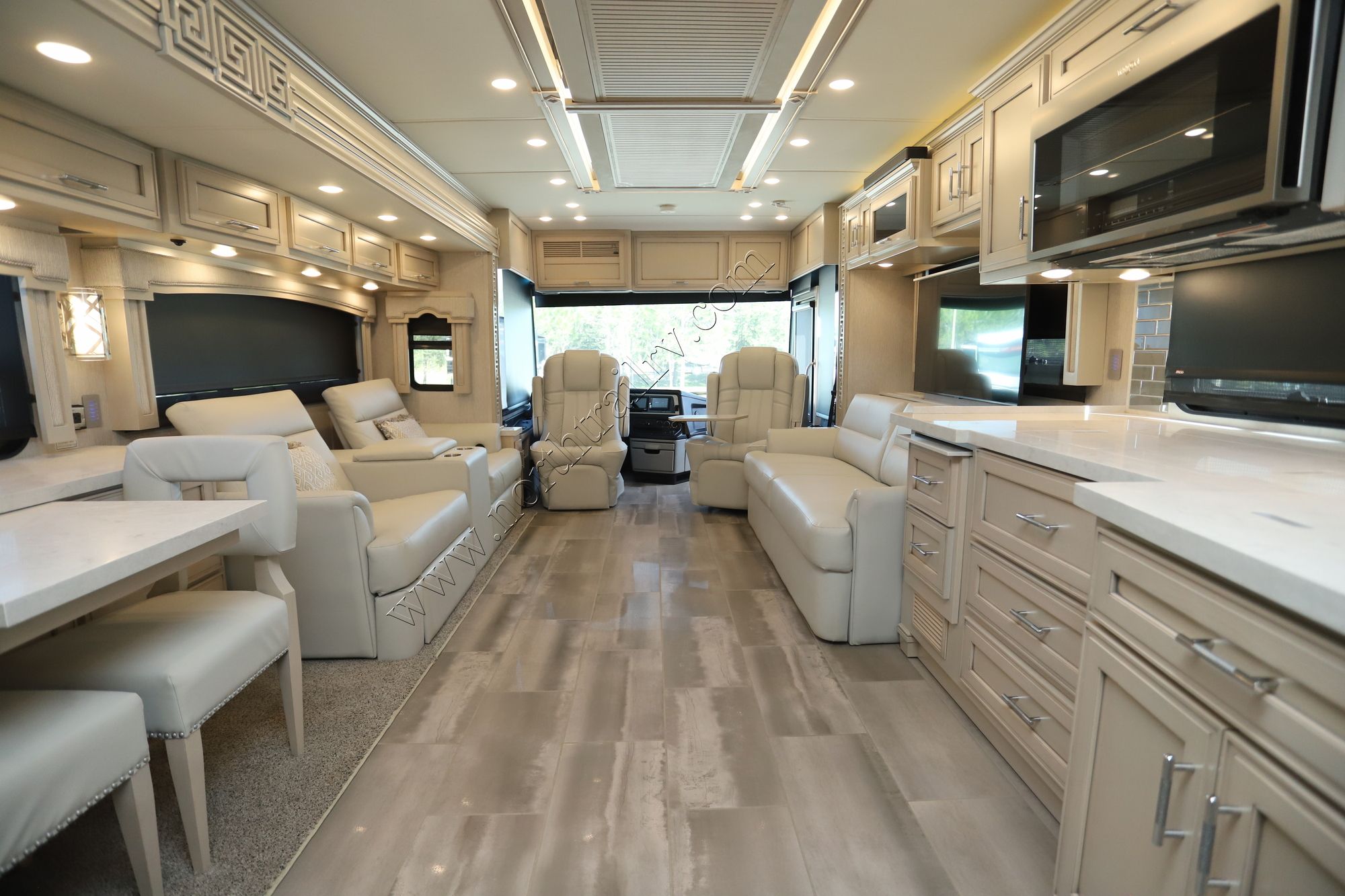 Used 2022 Newmar Ventana 4369 Class A  For Sale