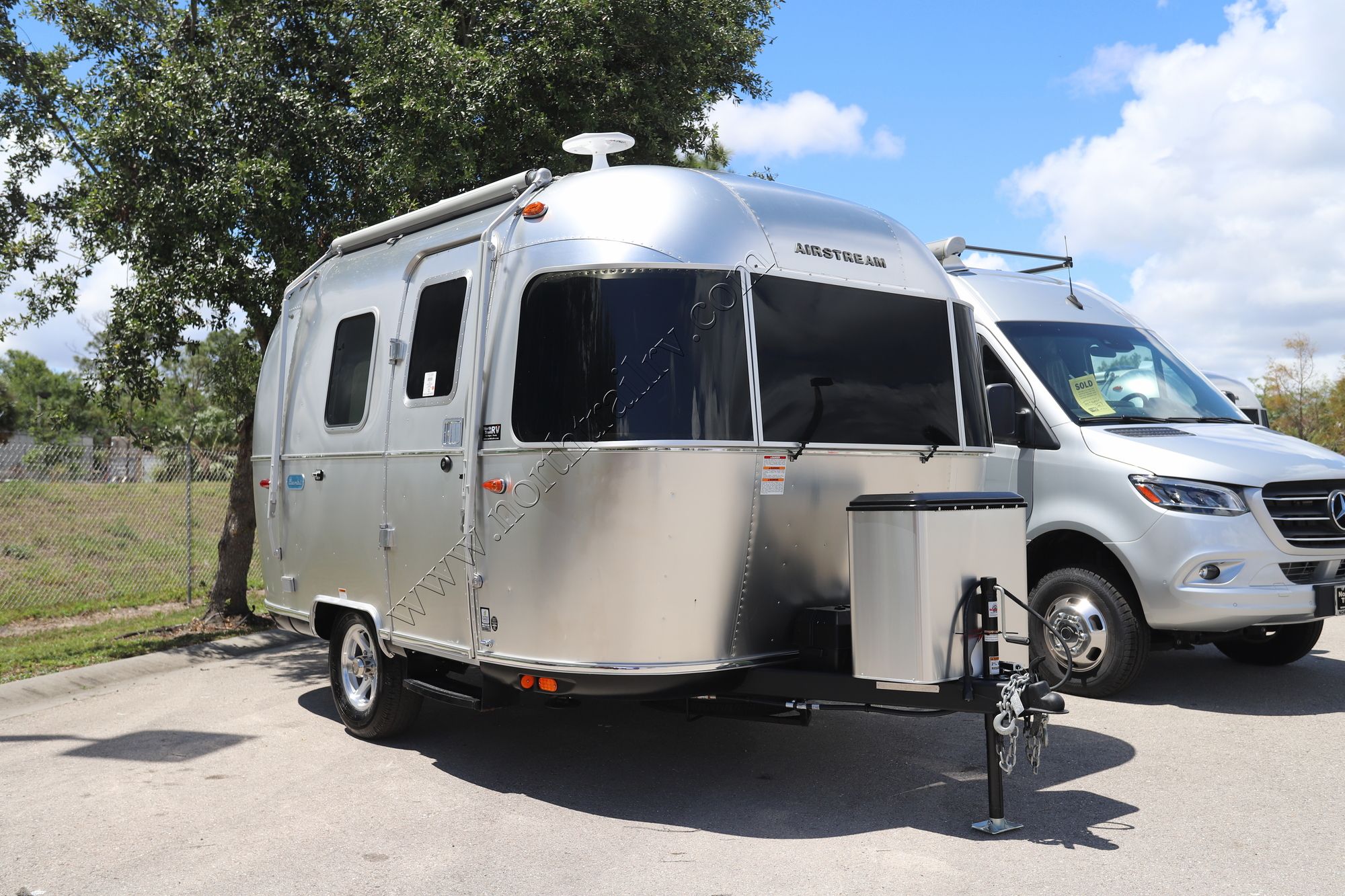 2023 Airstream Bambi 16RB Travel Trailer New  For Sale