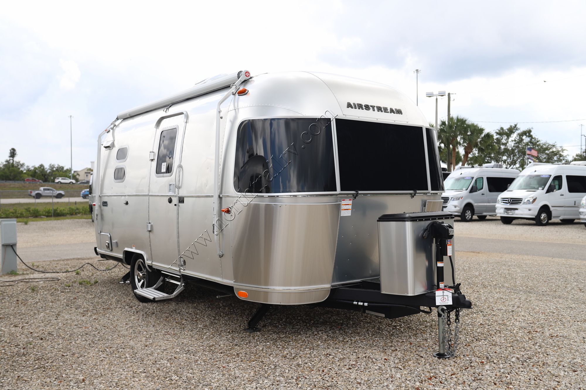 2023 Airstream Caravel 20FB Travel Trailer New  For Sale