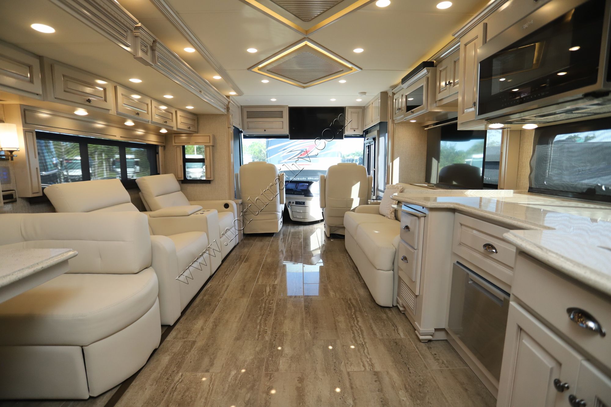 Used 2022 Newmar Dutch Star 4081 Class A  For Sale