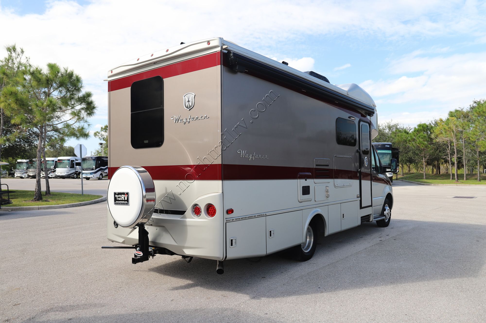 Used 2020 Tiffin Motor Homes Wayfarer 25RW Class C  For Sale