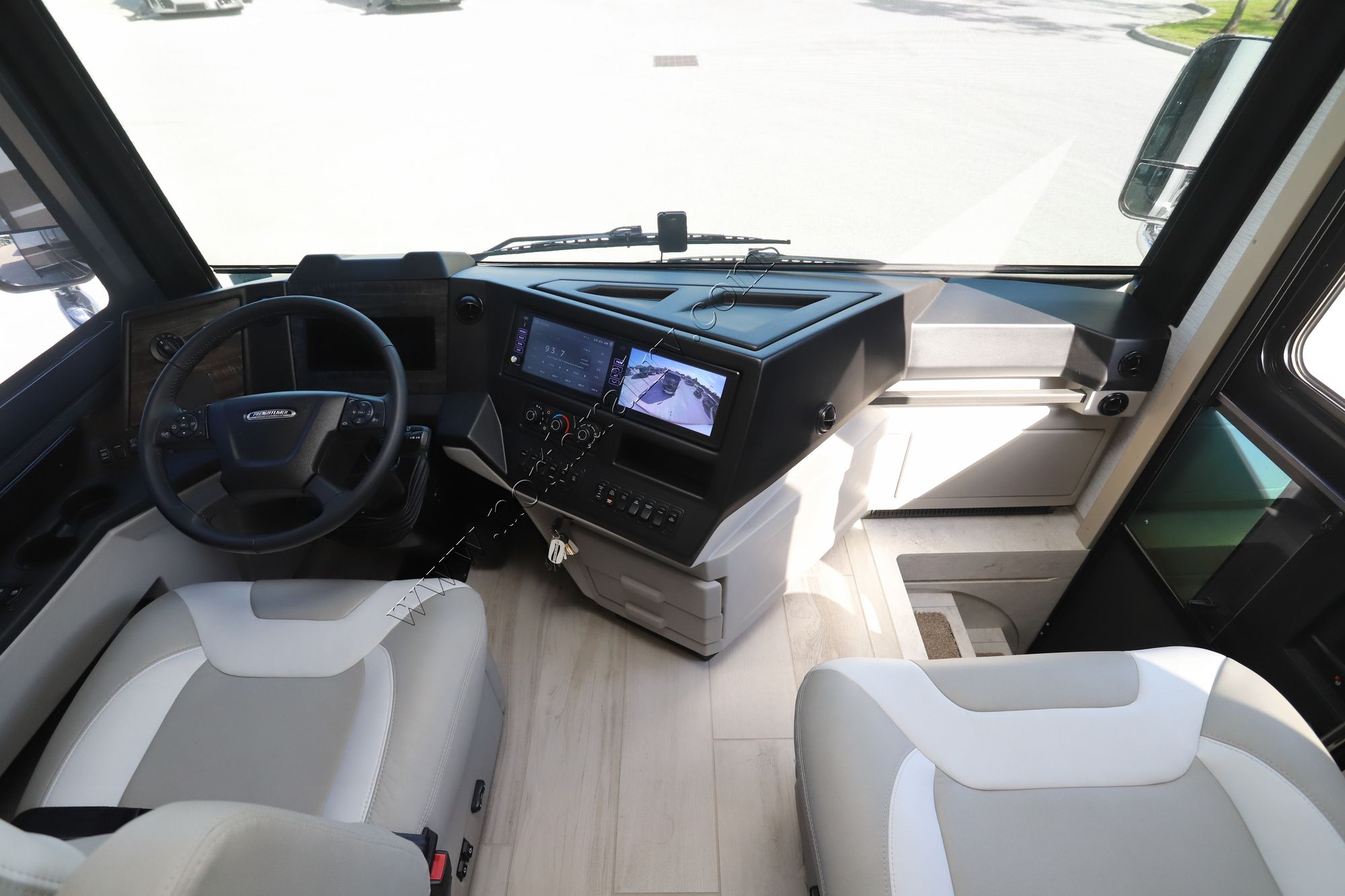 New 2024 Newmar Dutch Star 4071 Class A  For Sale