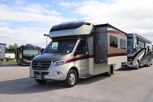 2020 Tiffin Motor Homes Wayfarer 25RW