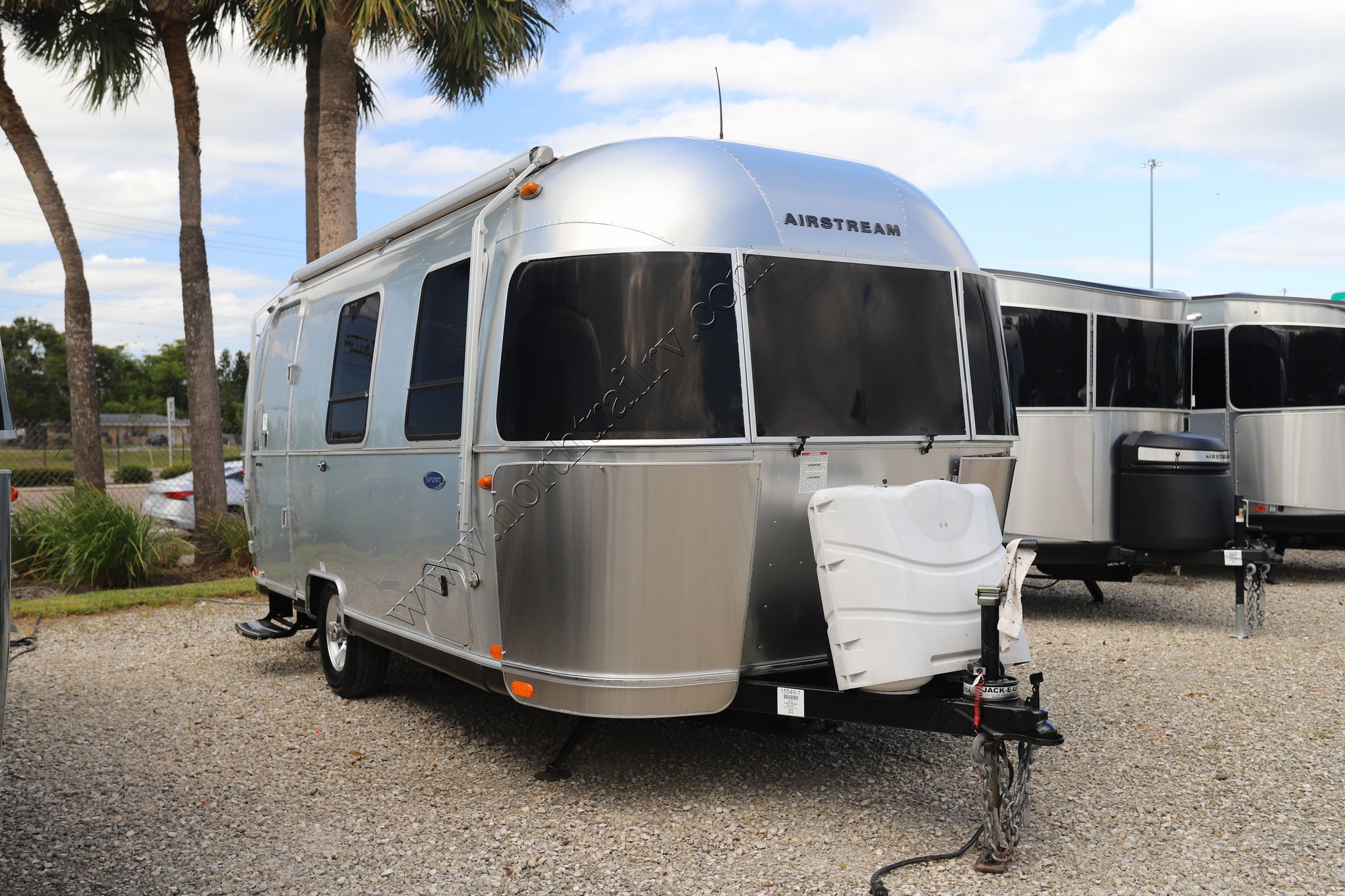 2016 Airstream Sport 22FB Travel Trailer Used  For Sale