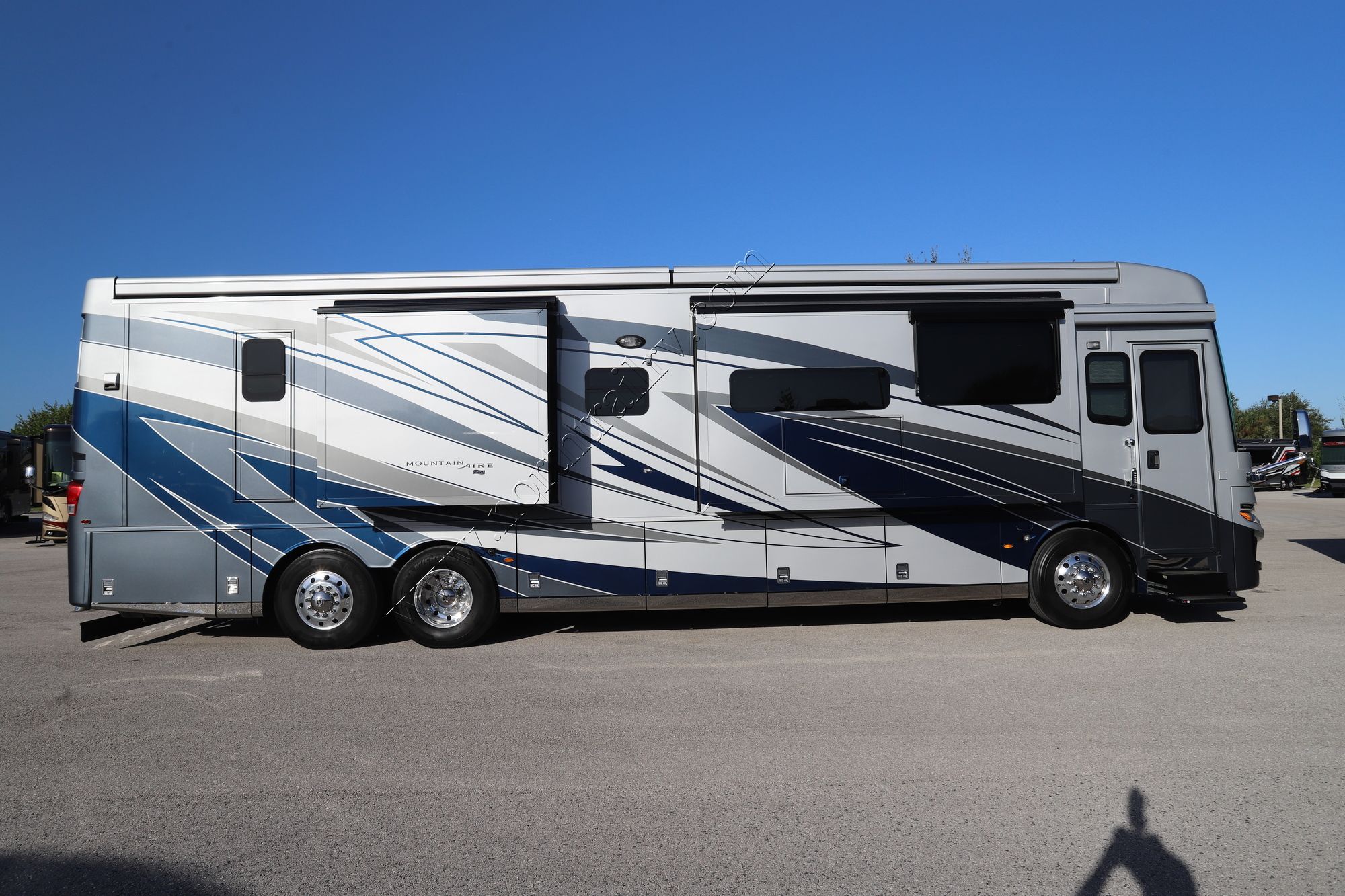 Used 2021 Newmar Mountain Aire 4118 Class A  For Sale