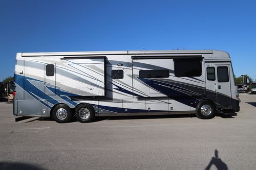 2021 Newmar Mountain Aire 4118