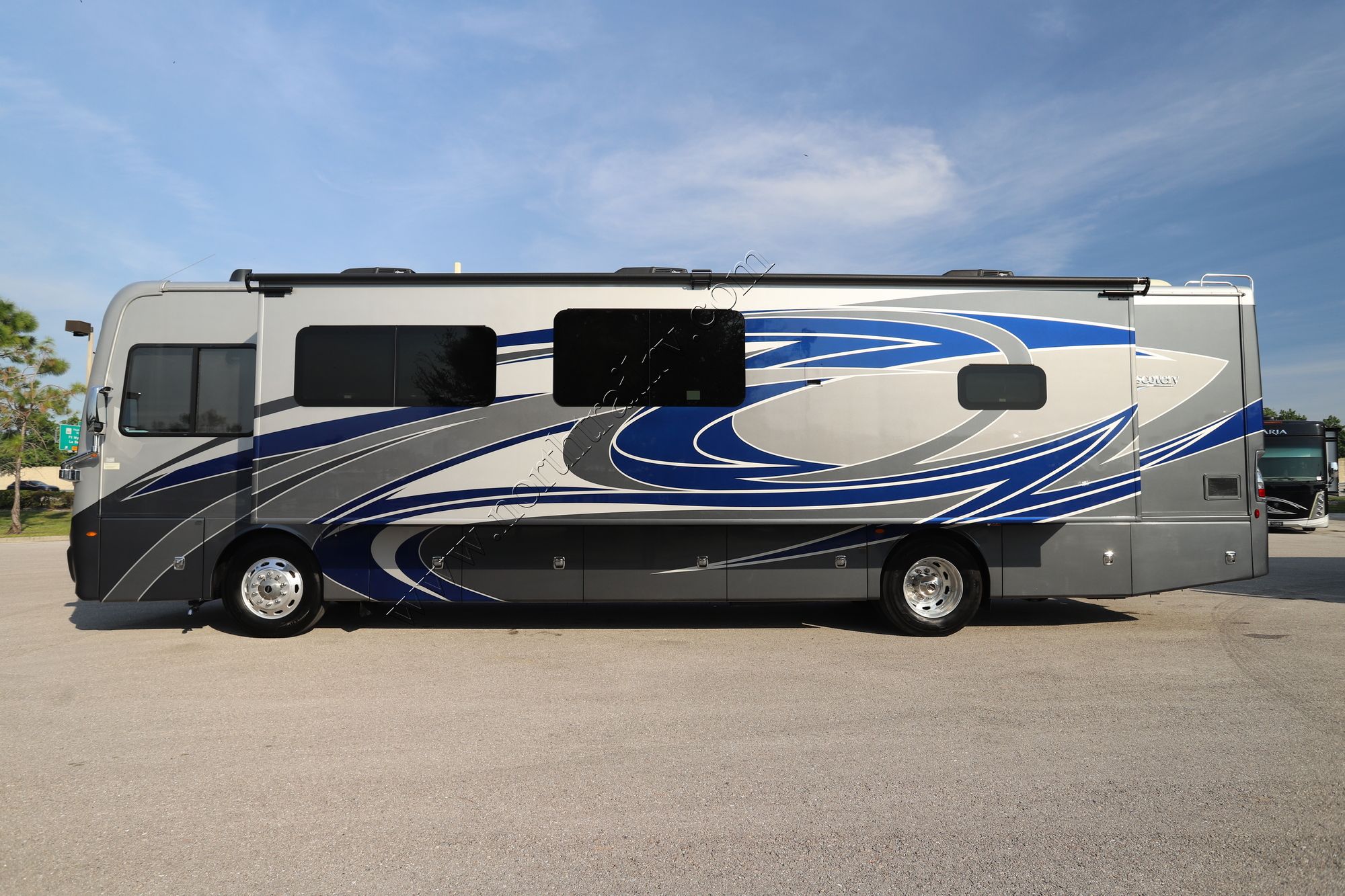 Used 2022 Fleetwood Discovery 38K Class A  For Sale