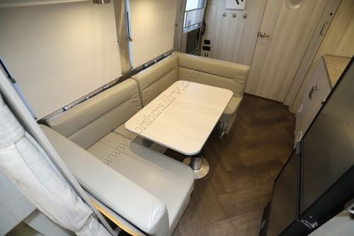 2024 Airstream International 23FB Travel Trailer