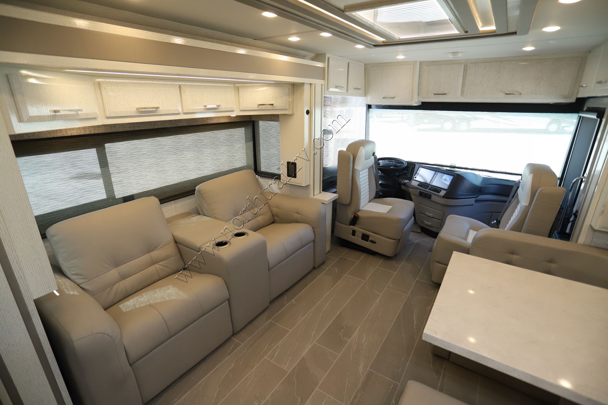 New 2024 Newmar New Aire 3543 Class A  For Sale