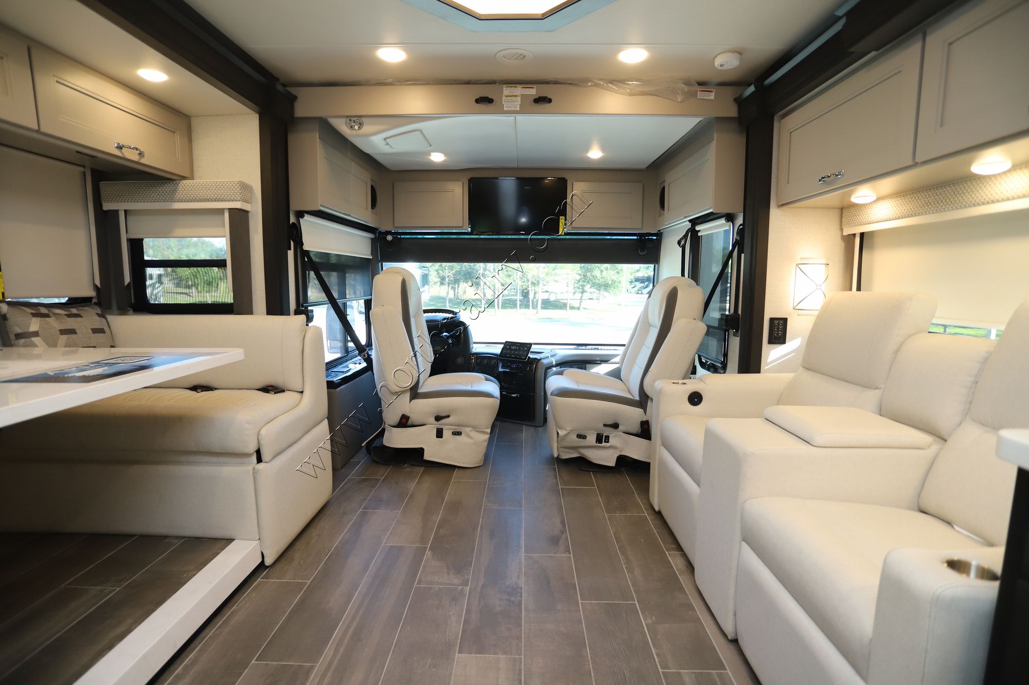 New 2024 Thor Aria 3401 Class A  For Sale