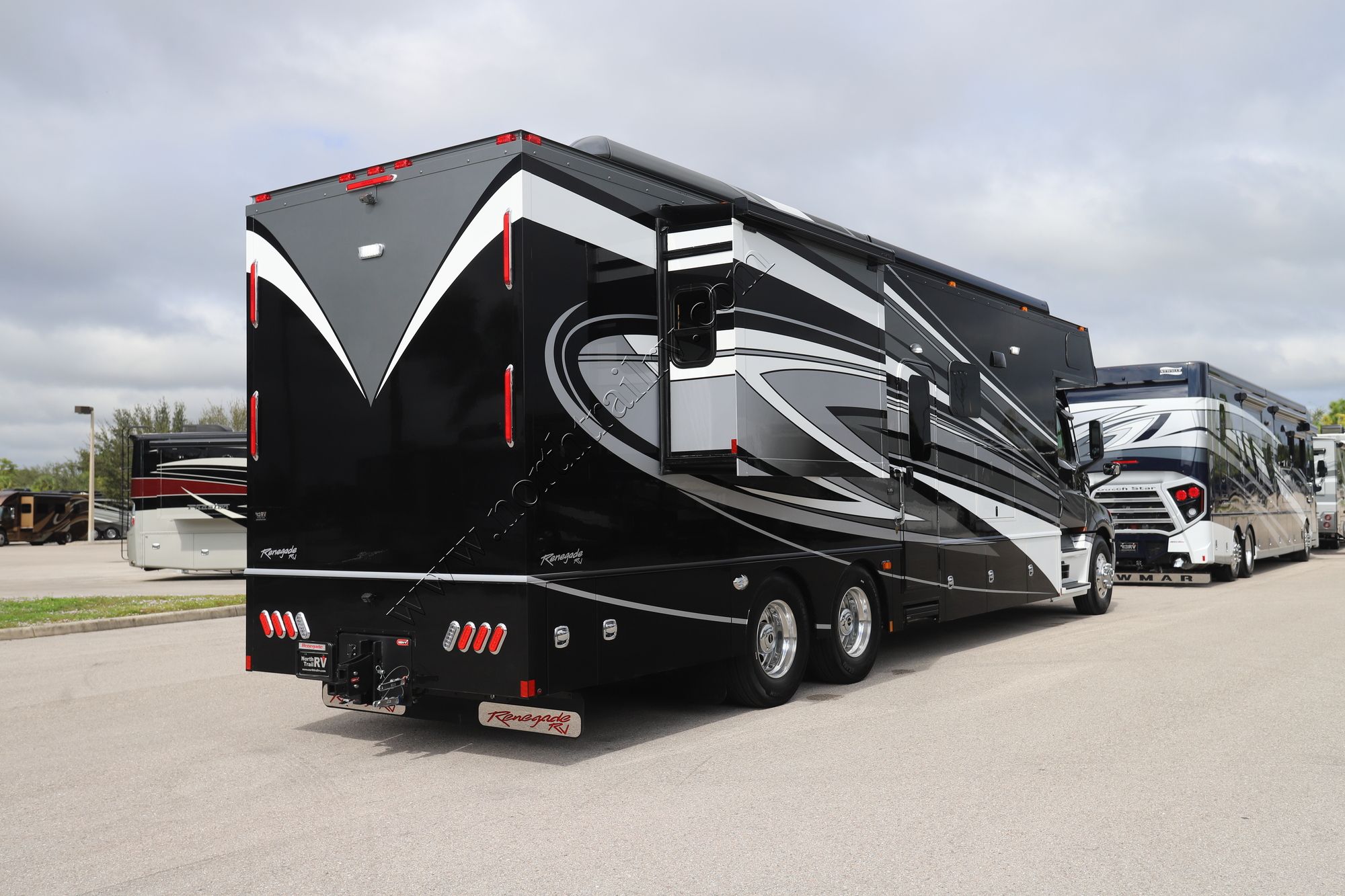 New 2024 Renegade Rv Classic 41CRB Super C  For Sale