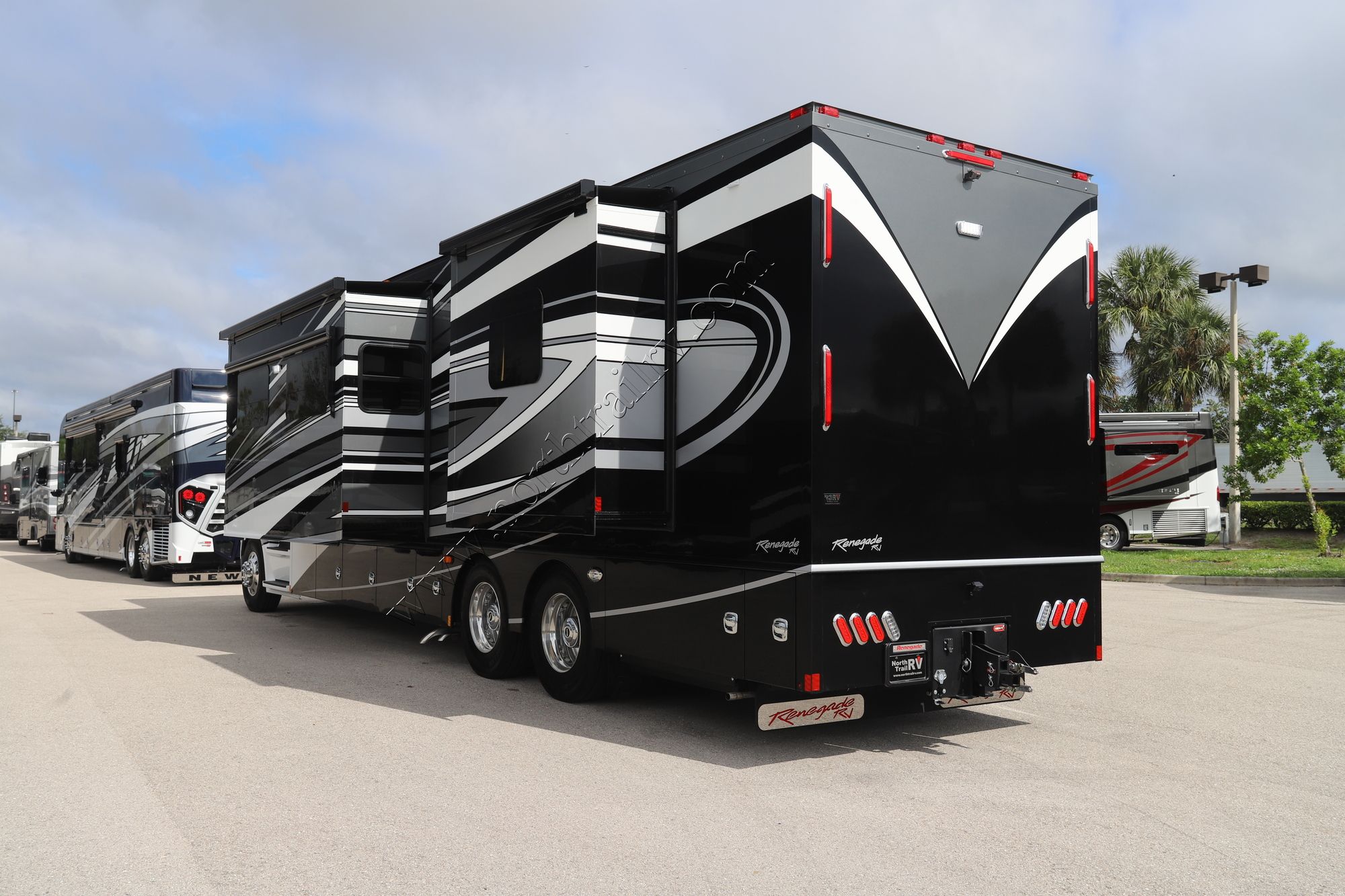 New 2024 Renegade Rv Classic 41CRB Super C  For Sale