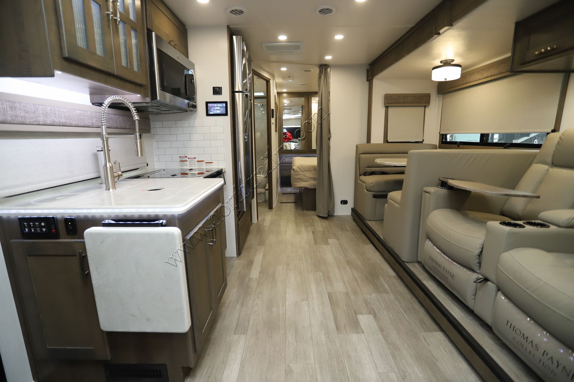 New 2024 Dynamax Isata 5 30FW Super C  For Sale