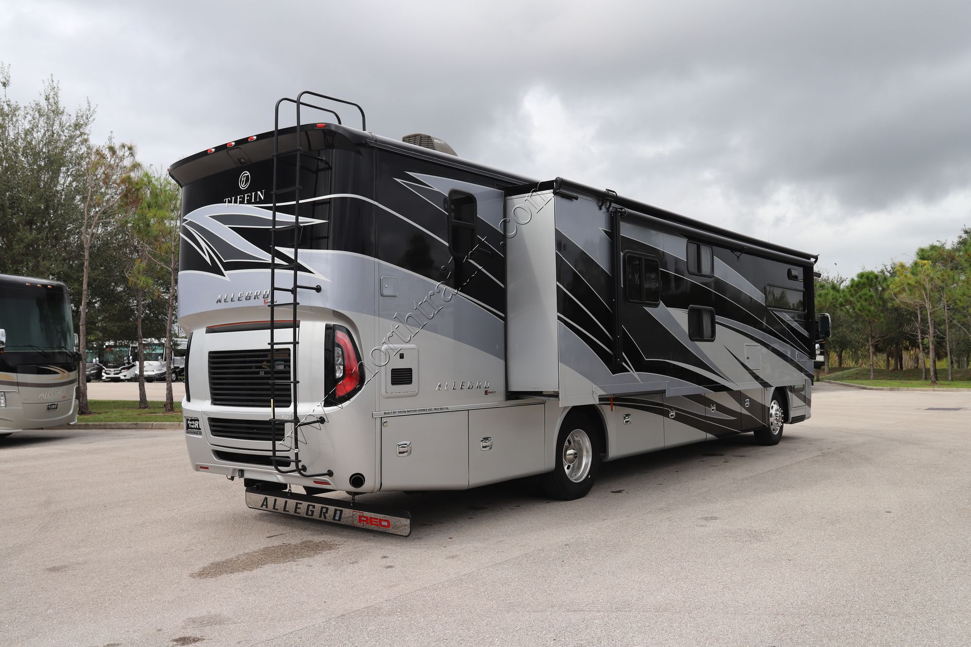 Used 2020 Tiffin Motor Homes Allegro Red 38KA Class A  For Sale