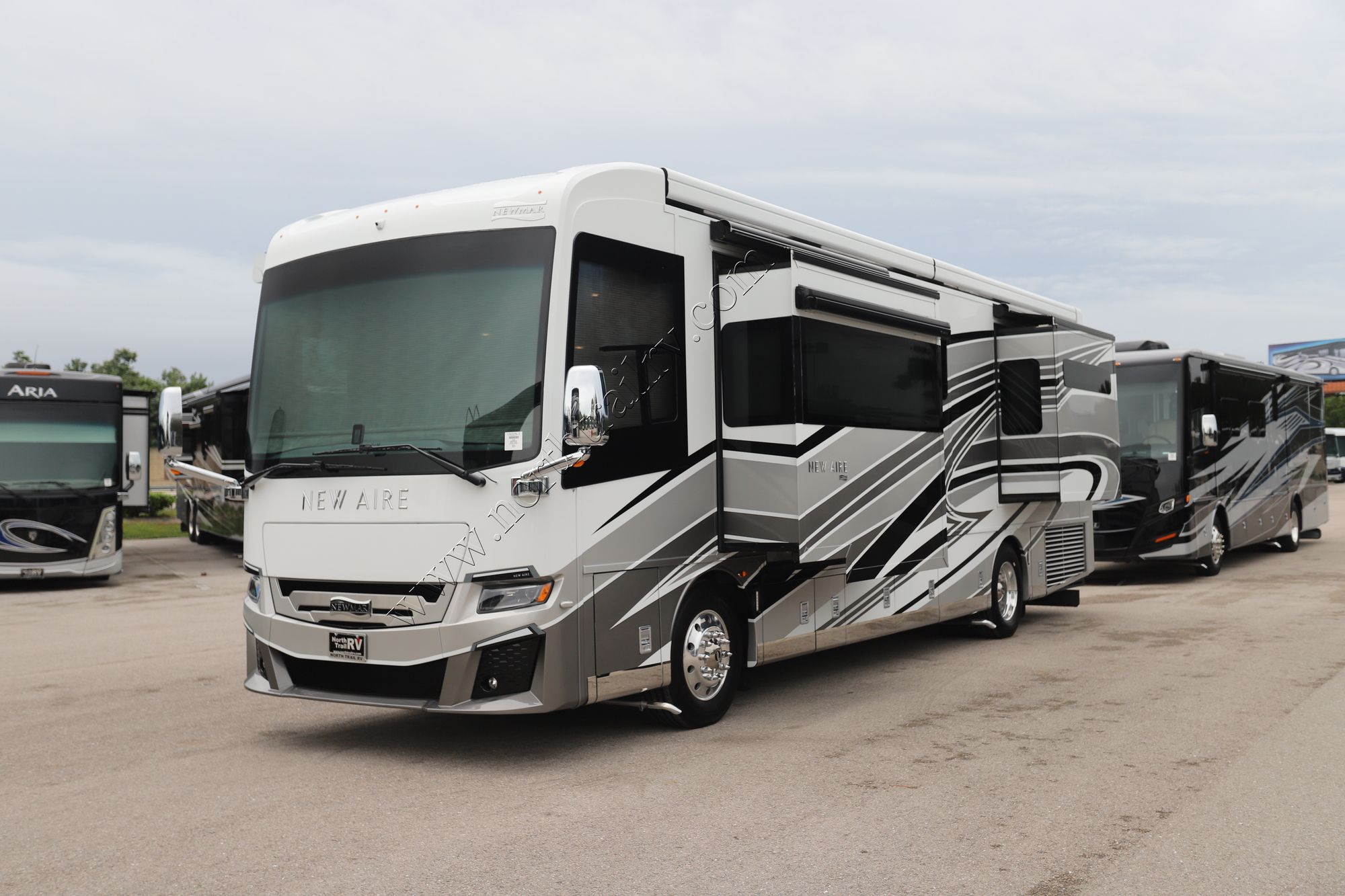 Used 2022 Newmar New Aire 3543 Class A  For Sale