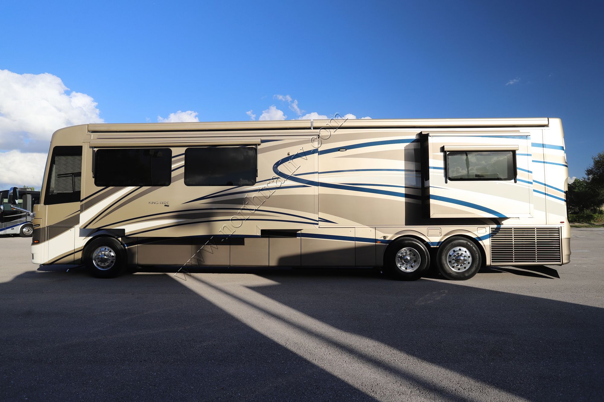 Used 2019 Newmar King Aire 4550 Class A  For Sale