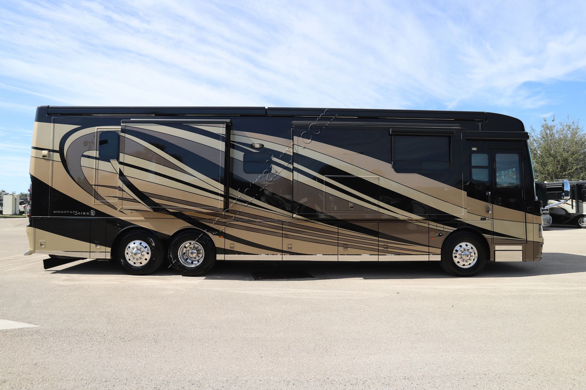 Used 2018 Newmar Mountain Aire 4047 Class A  For Sale