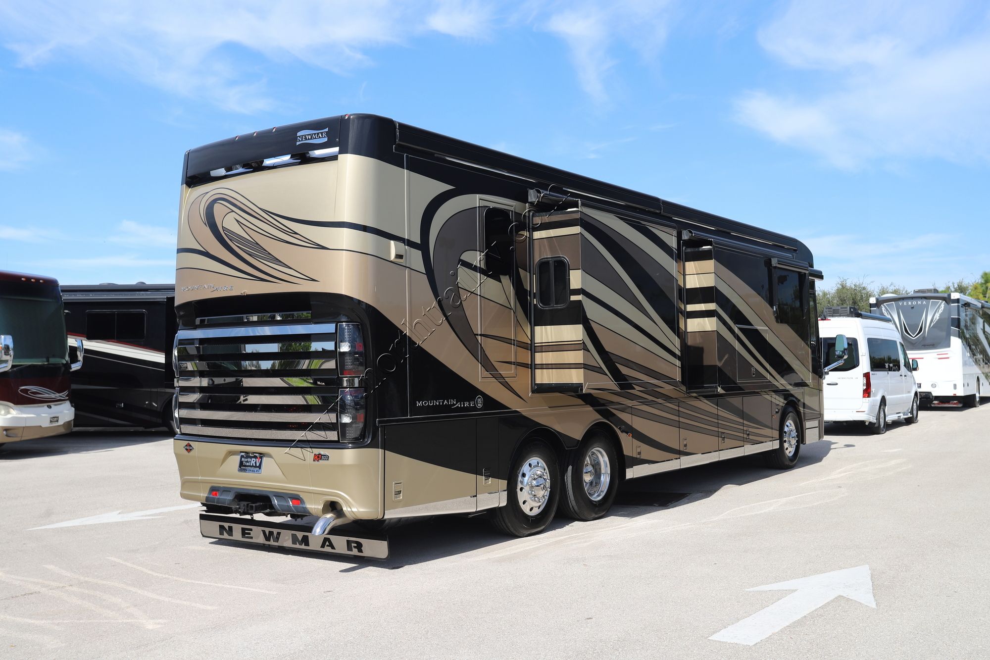 Used 2018 Newmar Mountain Aire 4047 Class A  For Sale