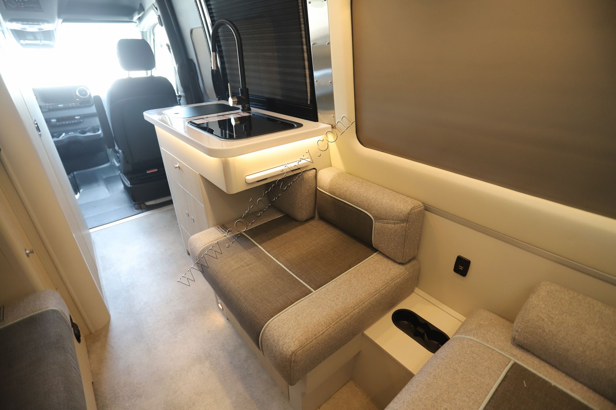 New 2024 Airstream Interstate 19SE  Class B  For Sale