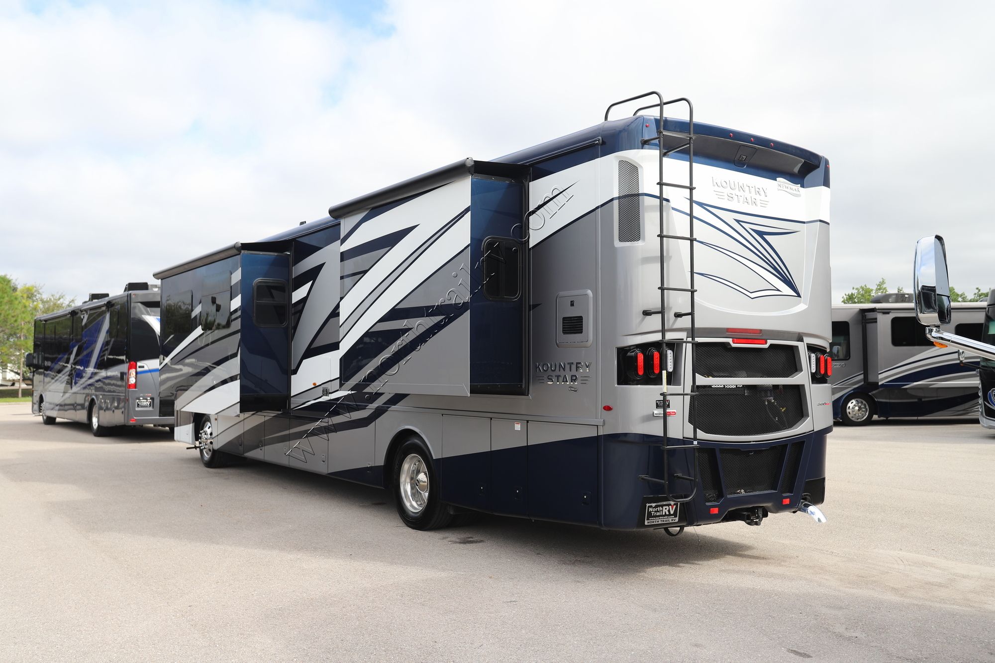 New 2024 Newmar Kountry Star 4011 Class A  For Sale