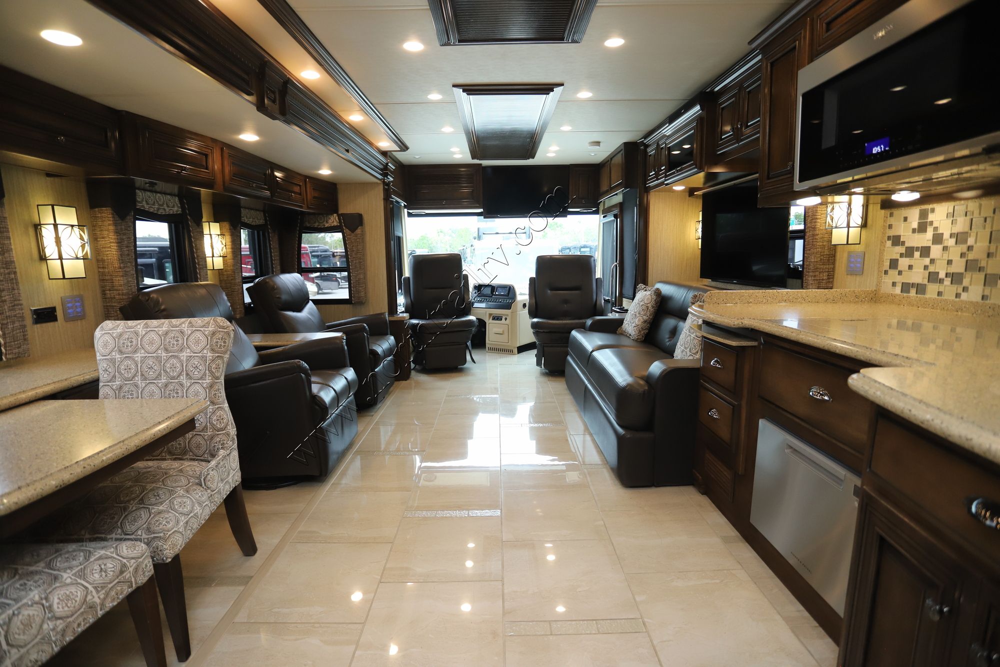 Used 2018 Newmar Dutch Star 4369 Class A  For Sale