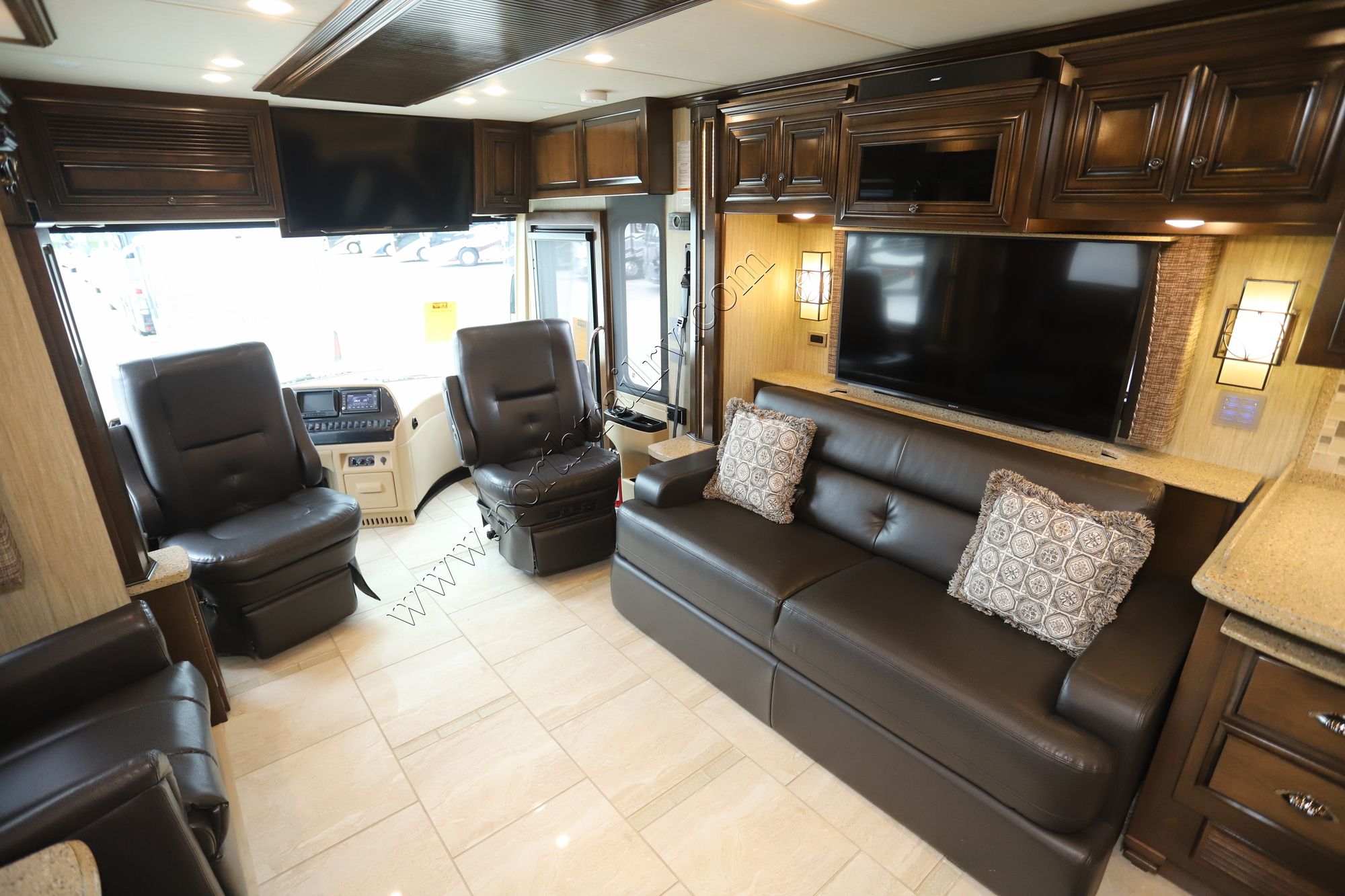 Used 2018 Newmar Dutch Star 4369 Class A  For Sale