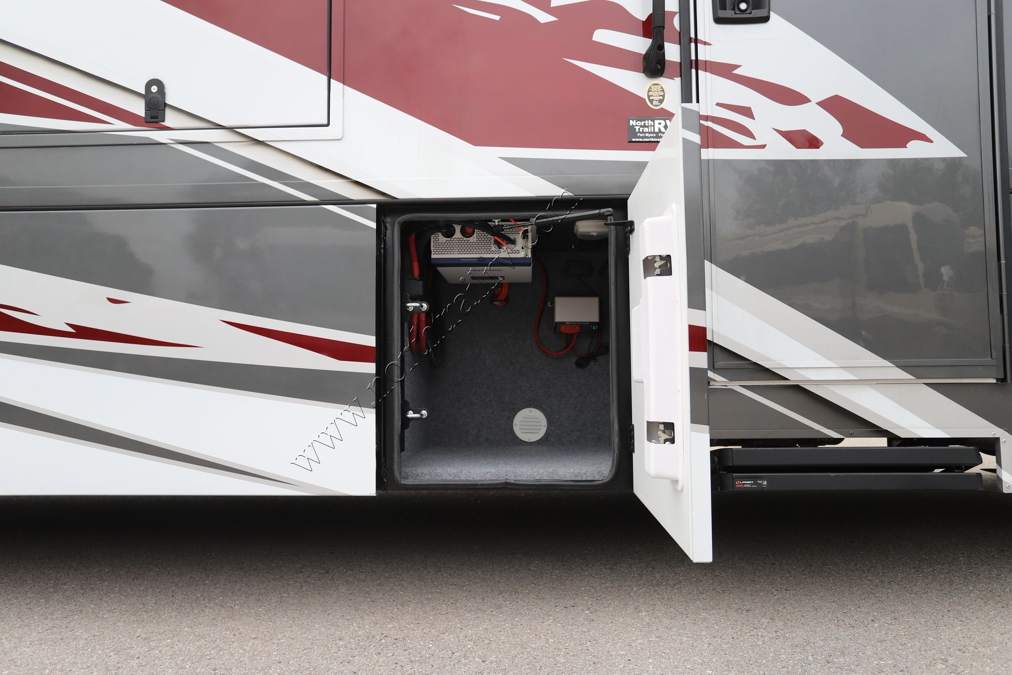 New 2024 Renegade Rv Verona 36VSB Super C  For Sale