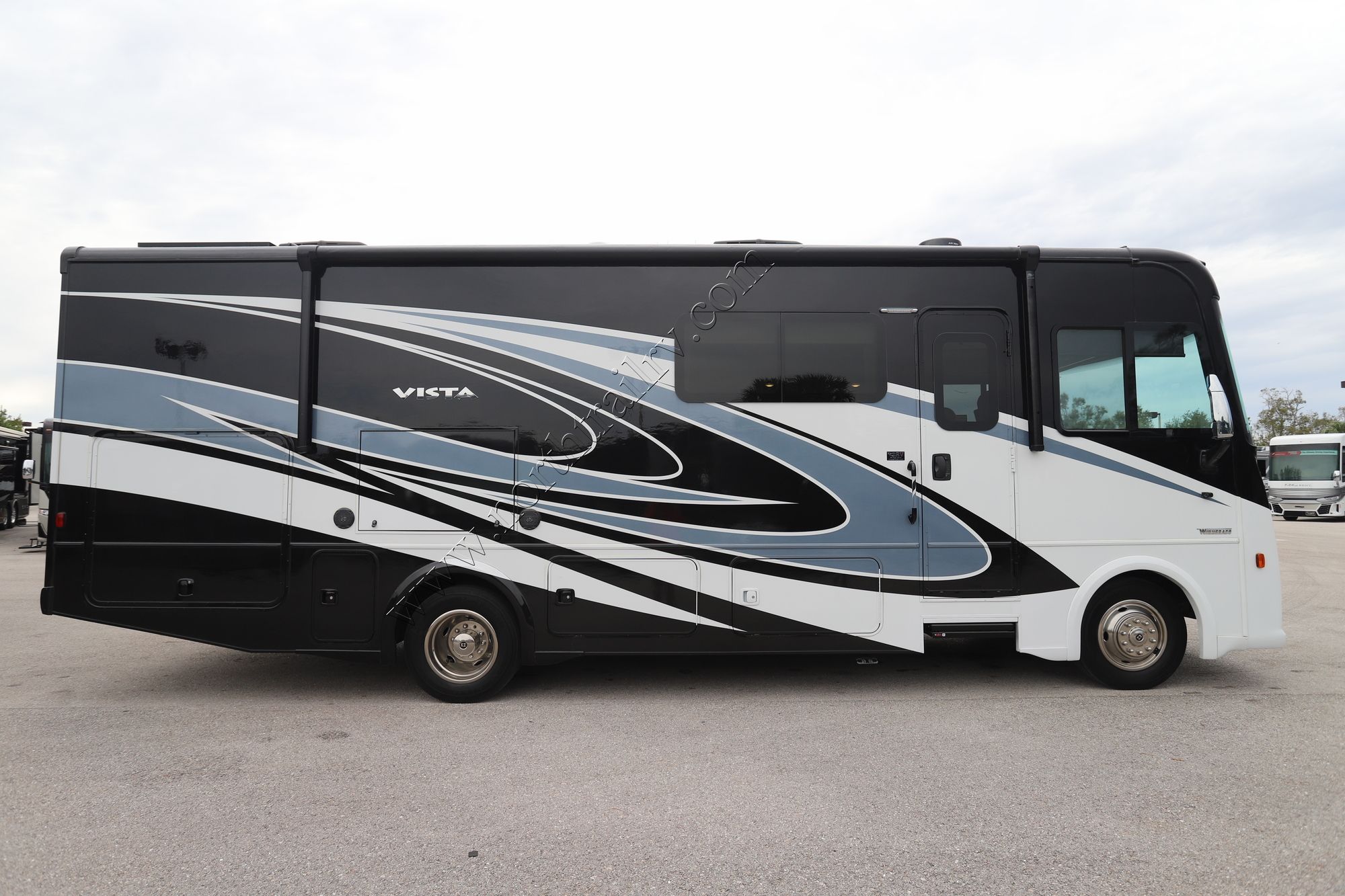 Used 2023 Winnebago Vista 29V Class A  For Sale