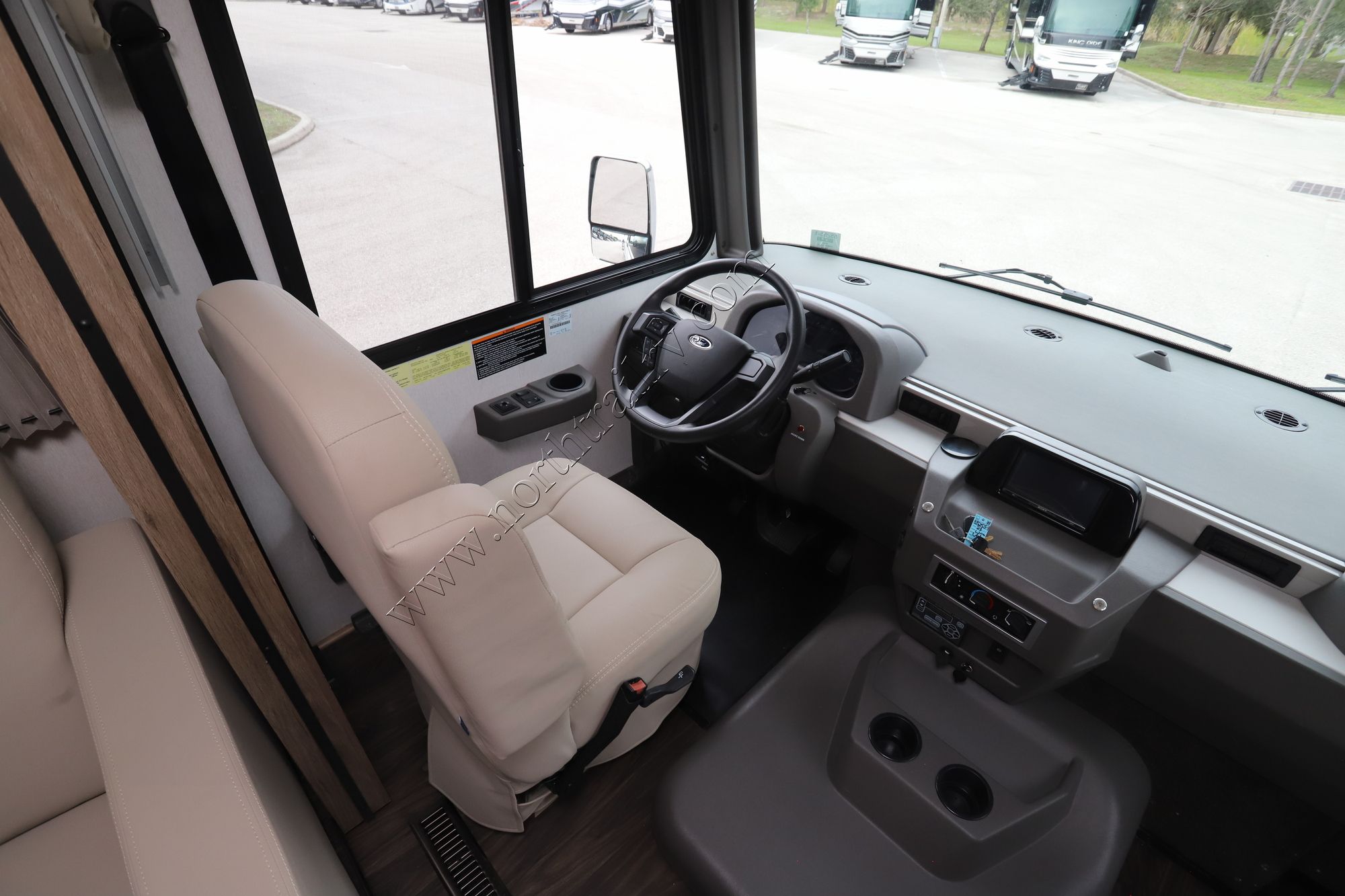 Used 2023 Winnebago Vista 29V Class A  For Sale