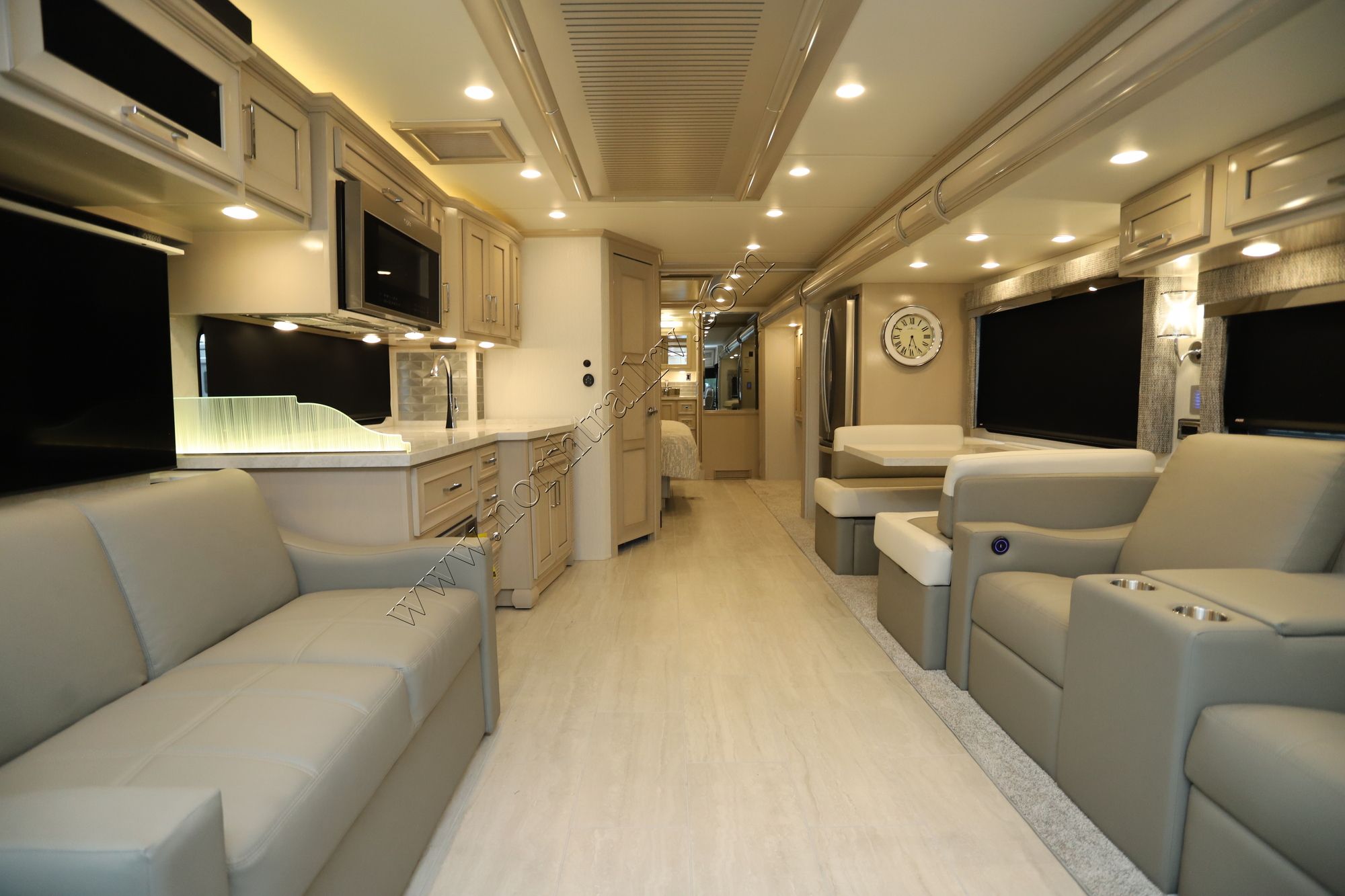 New 2024 Newmar Ventana 3809 Class A  For Sale