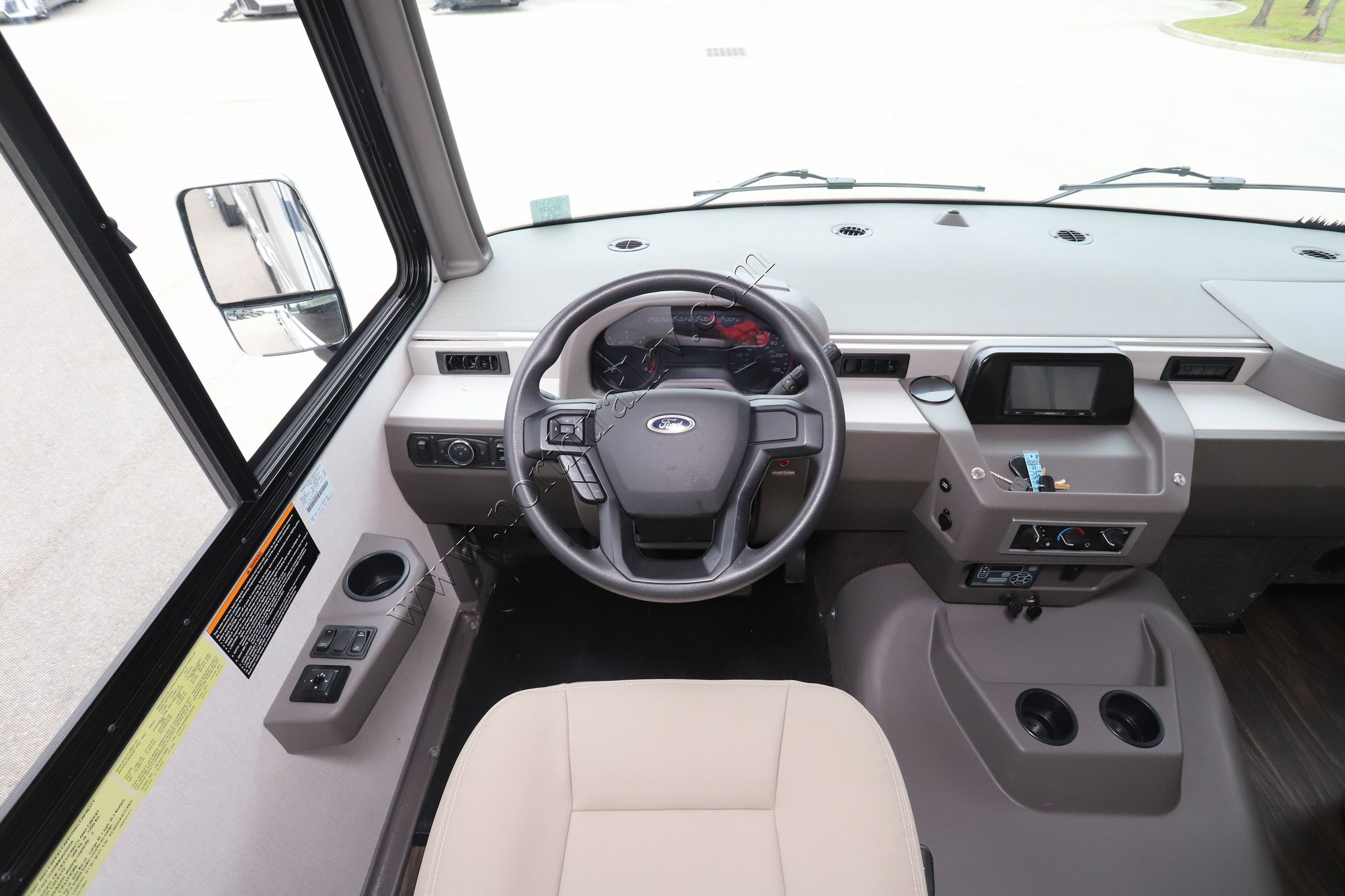 Used 2023 Winnebago Vista 29V Class A  For Sale