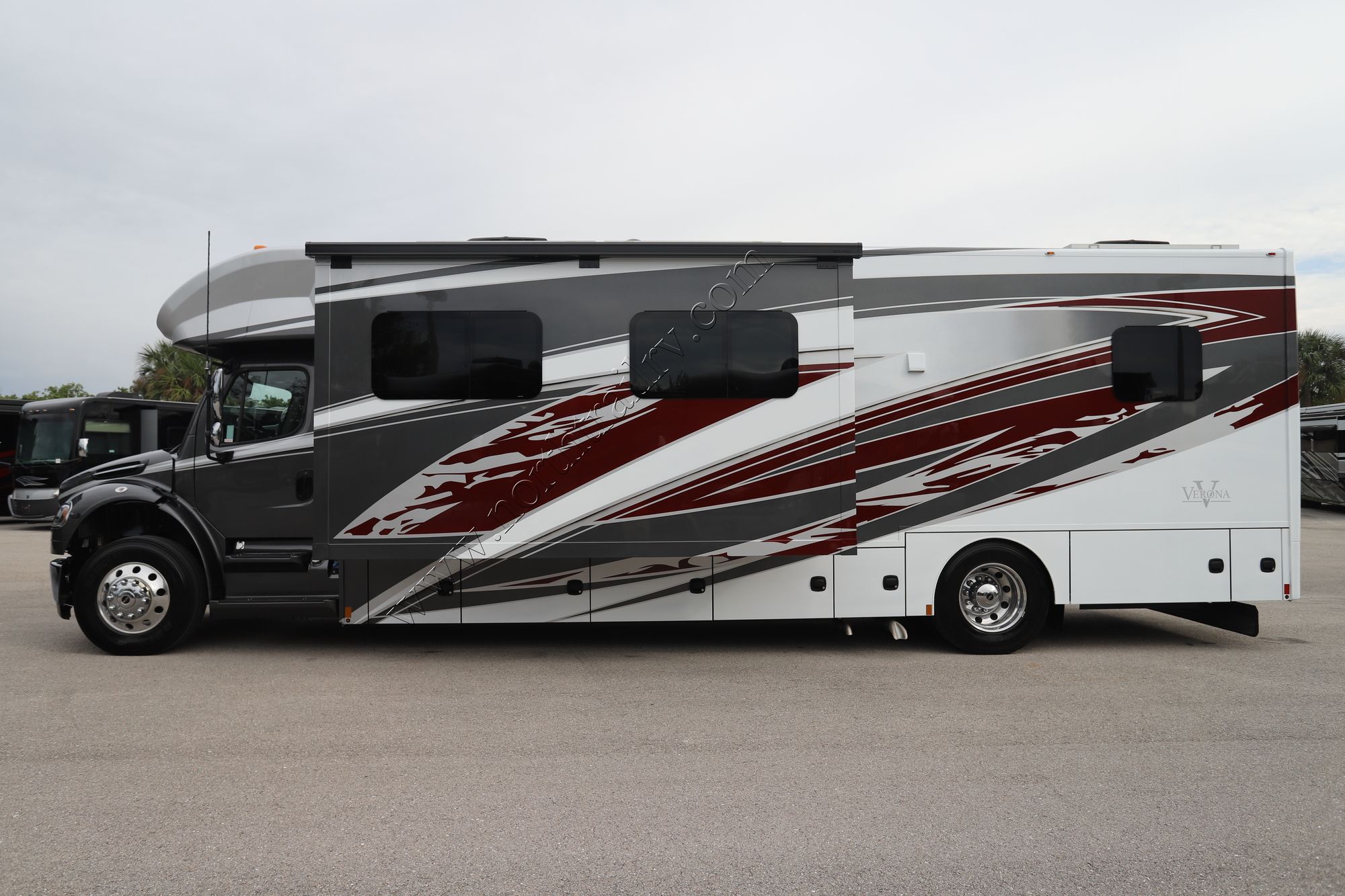 New 2024 Renegade Rv Verona 36VSB Super C  For Sale
