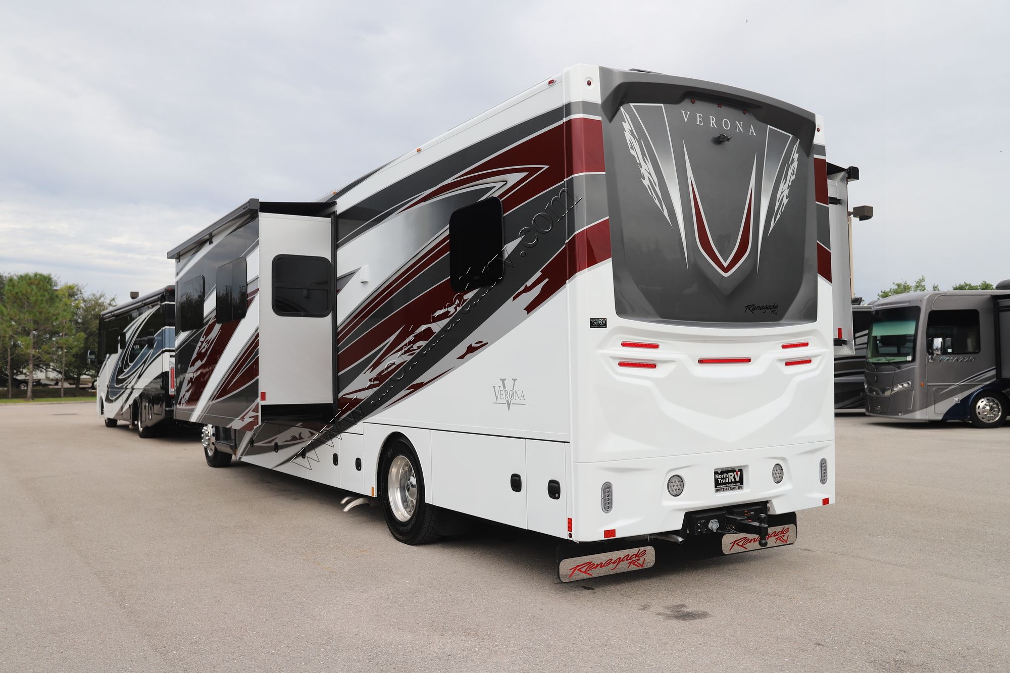 New 2024 Renegade Rv Verona 36VSB Super C  For Sale