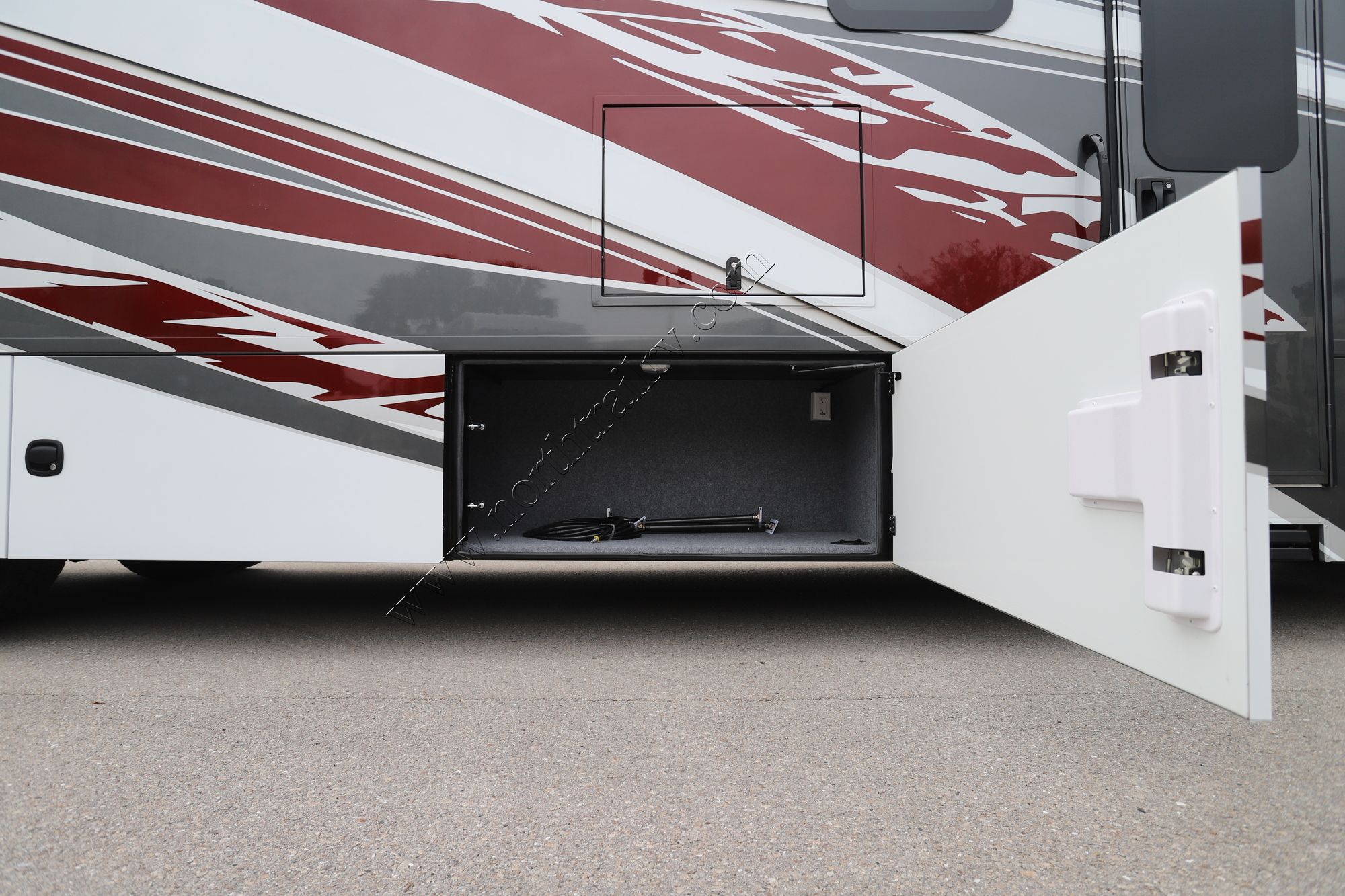 New 2024 Renegade Rv Verona 36VSB Super C  For Sale