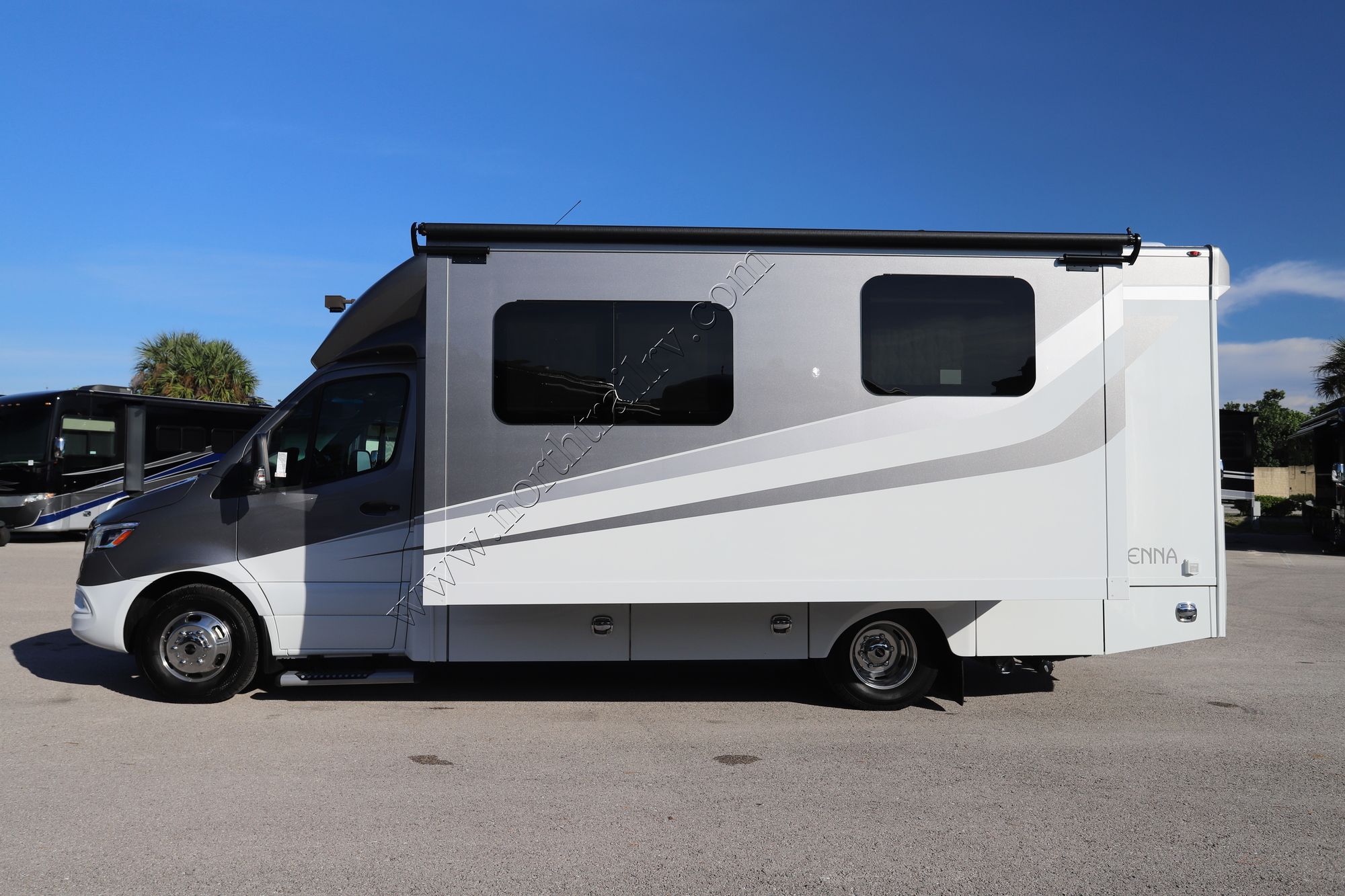 Used 2023 Renegade Rv Vienna 25VRML Class C  For Sale