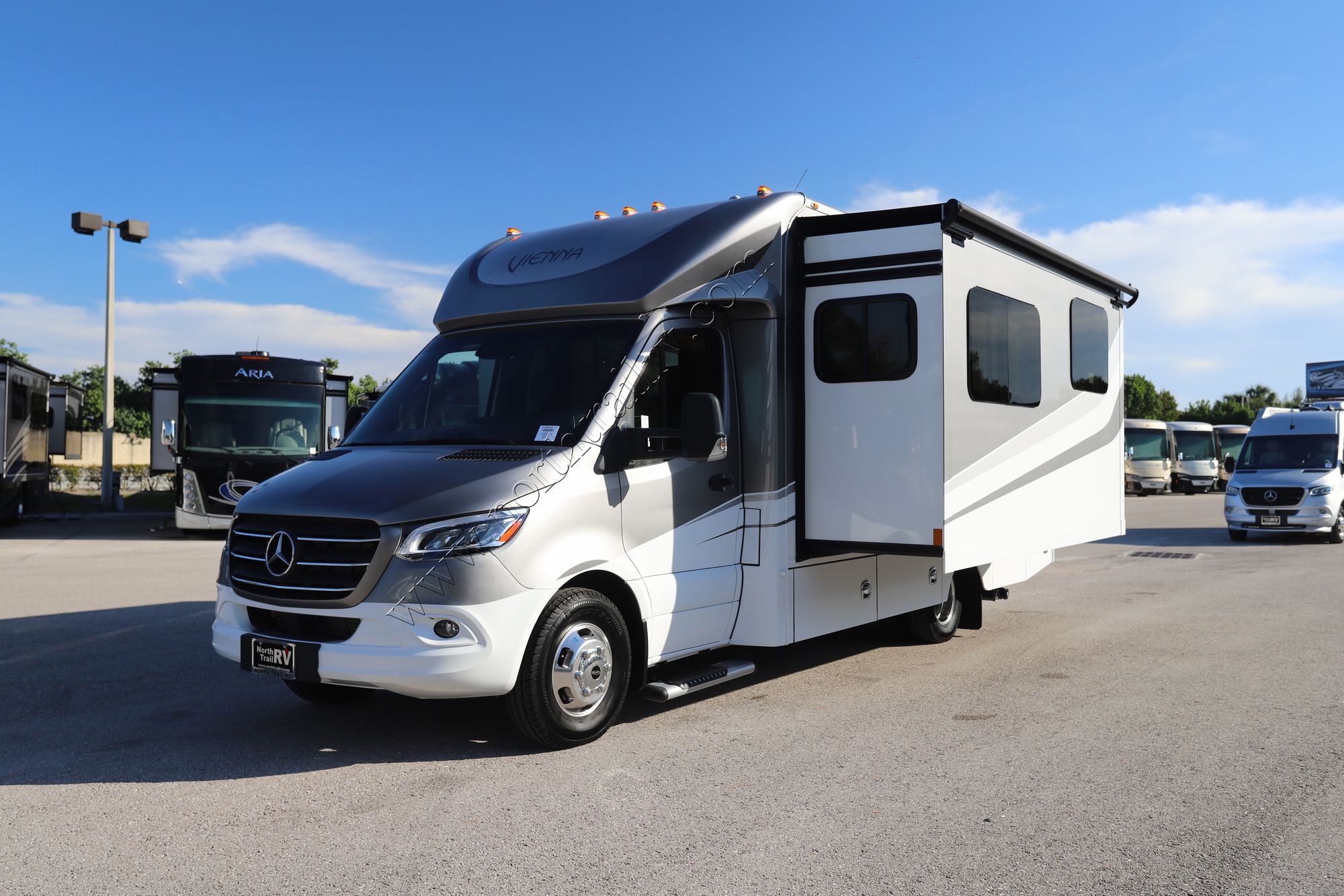 Used 2023 Renegade Rv Vienna 25VRML Class C  For Sale