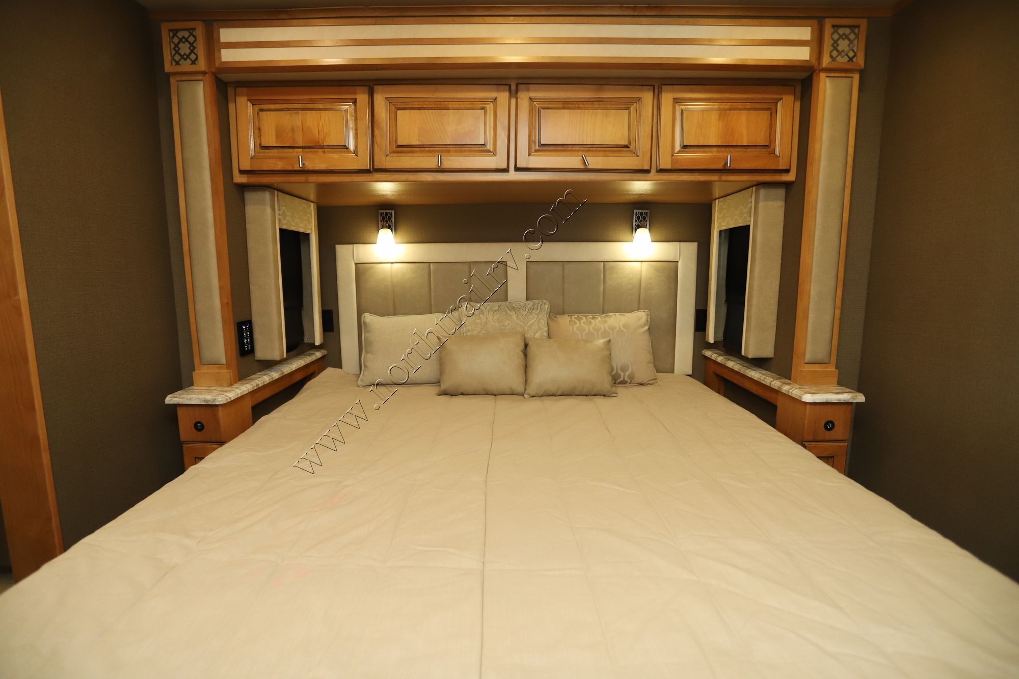Used 2019 Tiffin Motor Homes Open Road 34PA Class A  For Sale