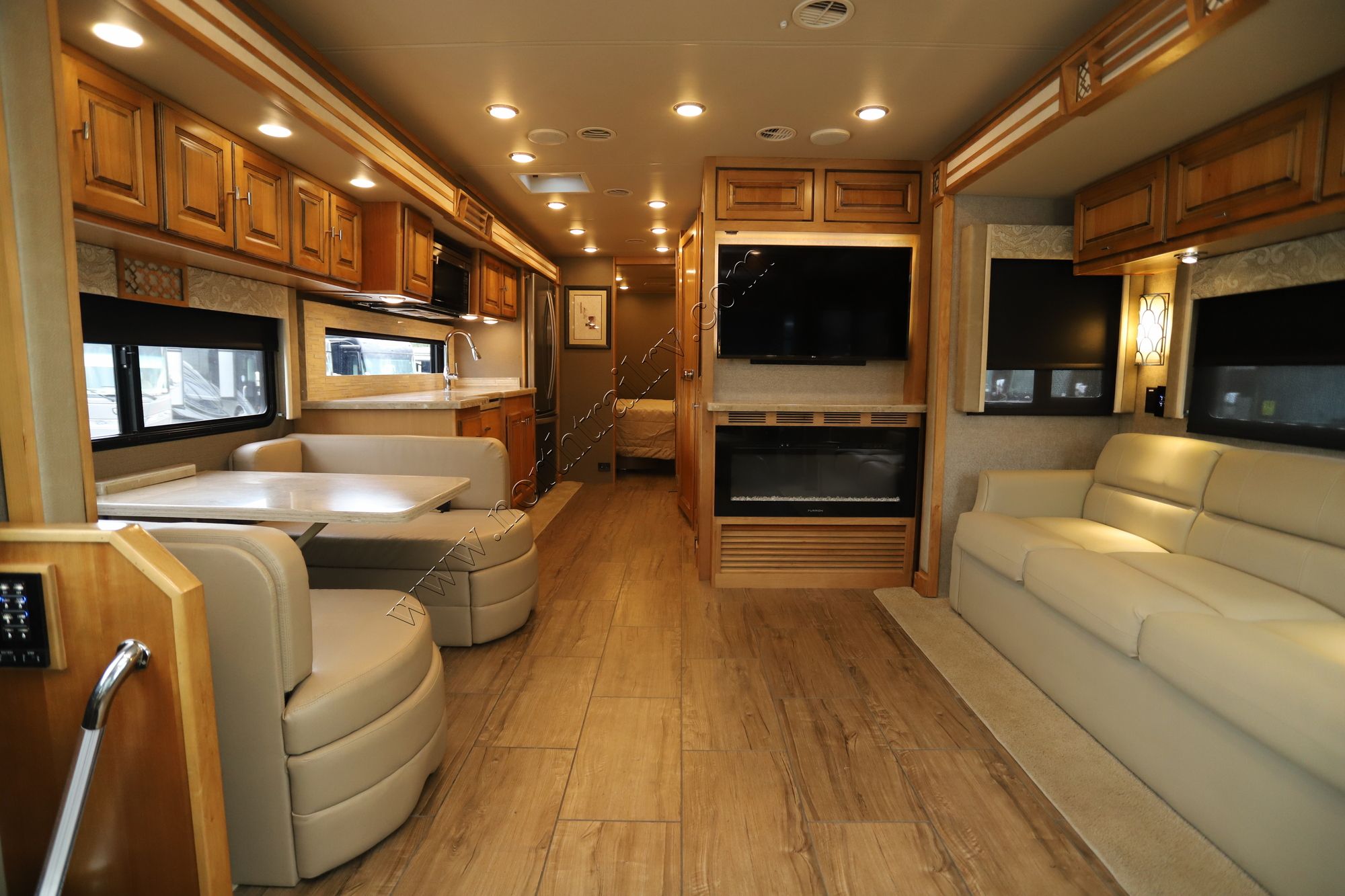 Used 2019 Tiffin Motor Homes Open Road 34PA Class A  For Sale