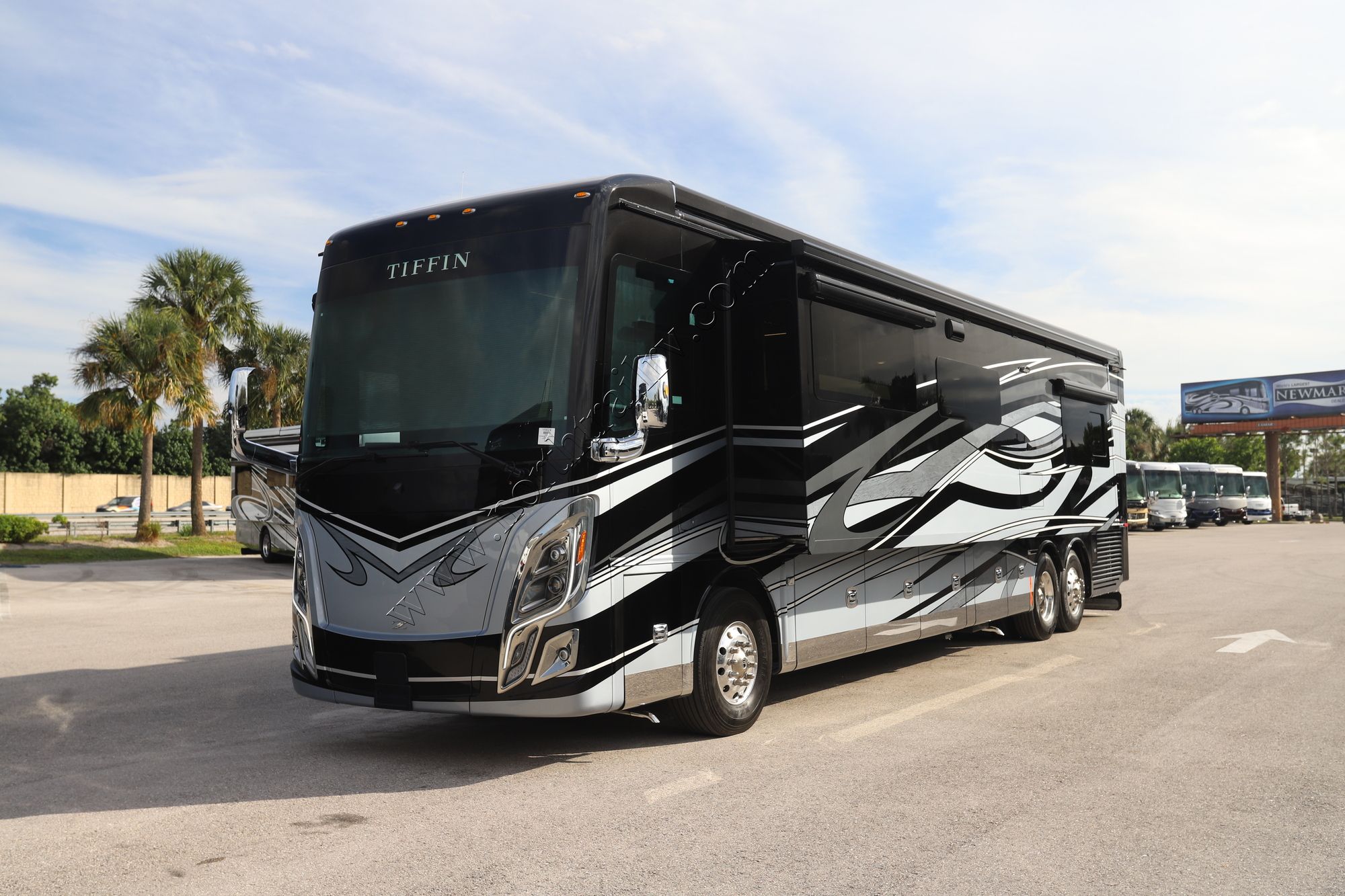 New 2024 Tiffin Motor Homes Zephyr 45 FZ Class A  For Sale