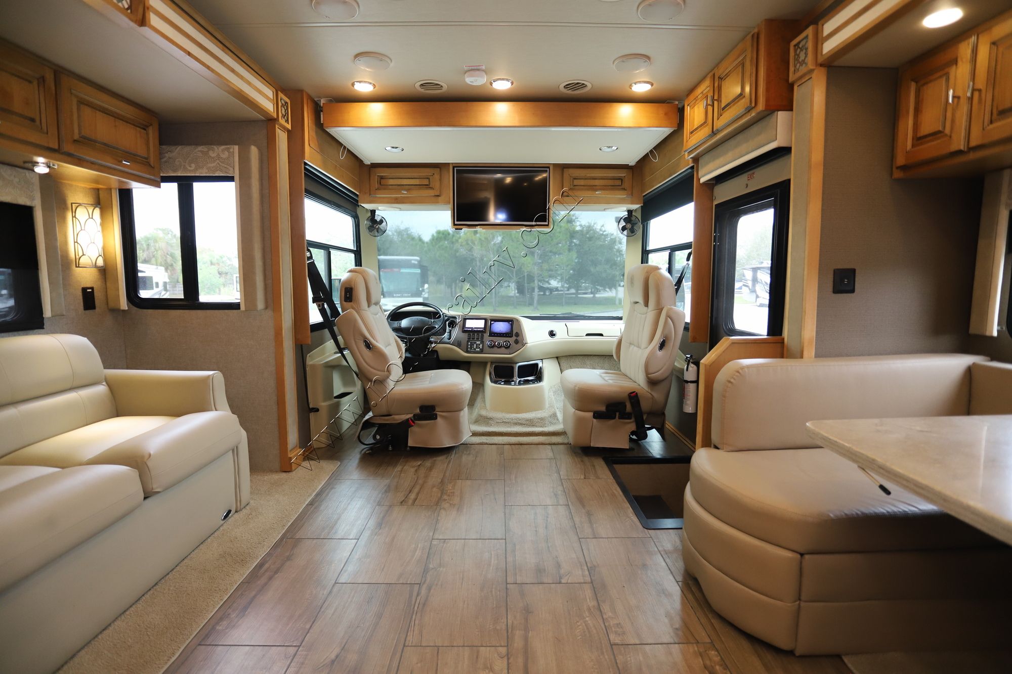 Used 2019 Tiffin Motor Homes Open Road 34PA Class A  For Sale