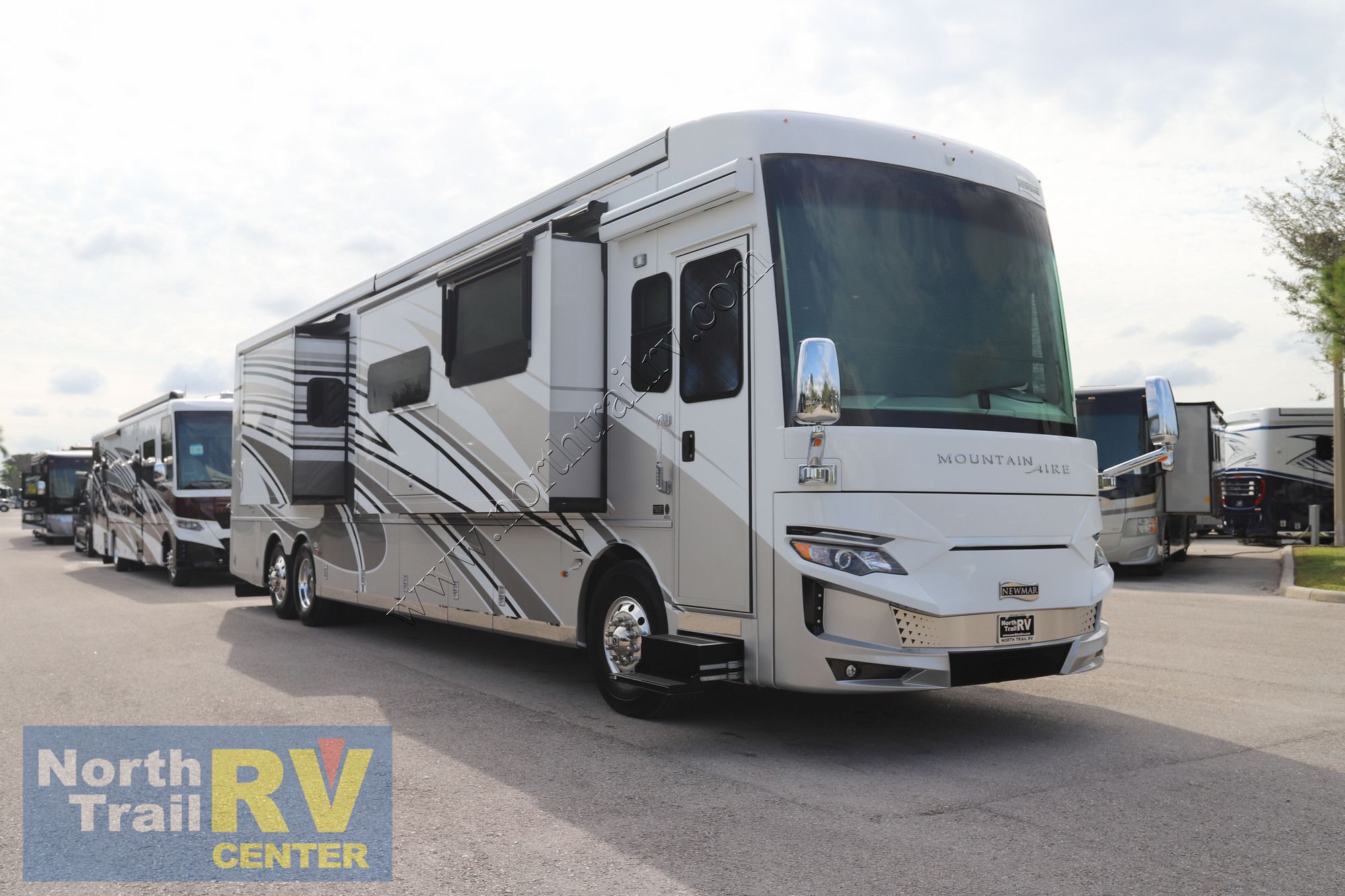 Used 2022 Newmar Mountain Aire 4551 Class A  For Sale